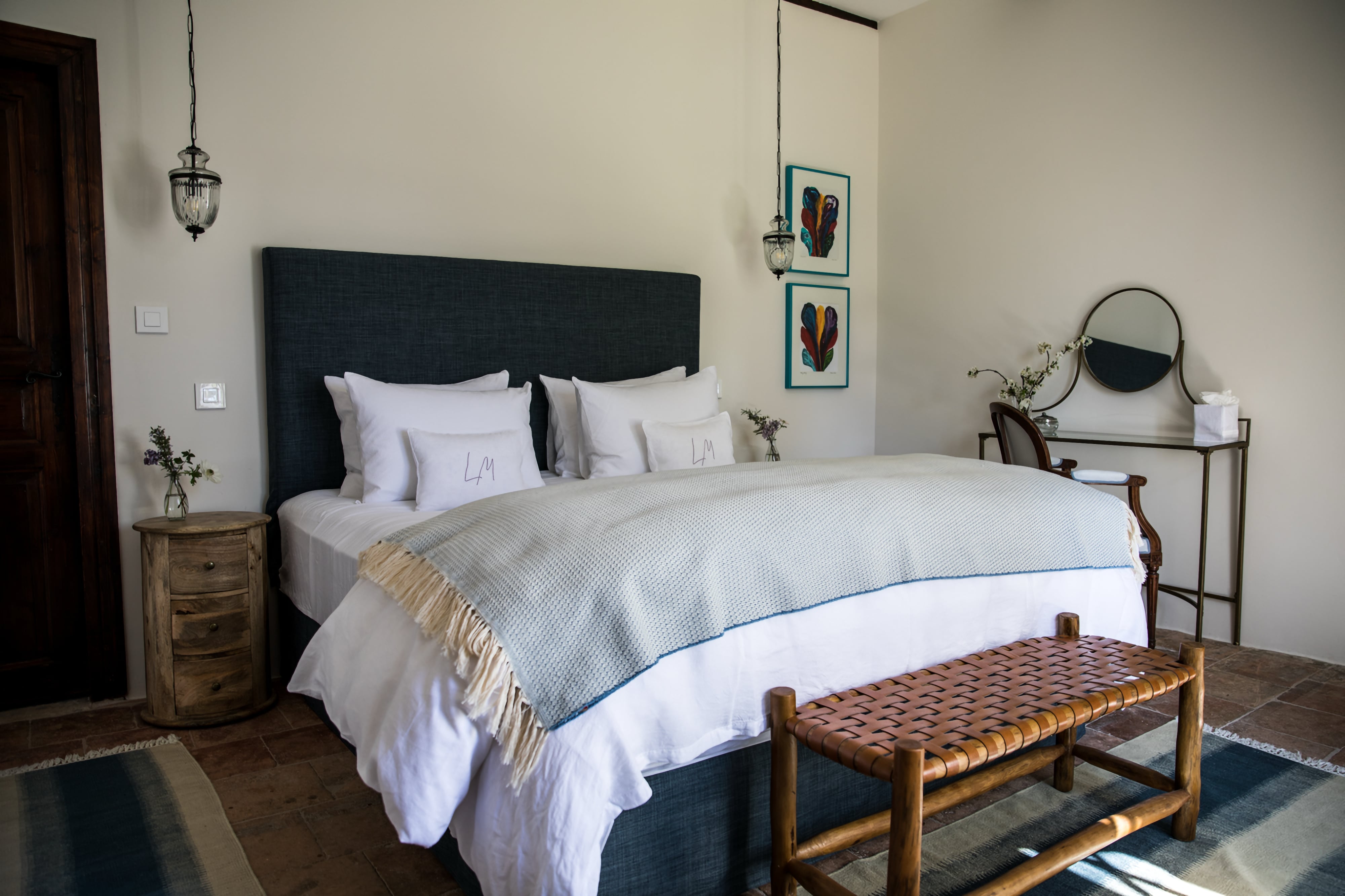 Double King Bed One Bedroom 