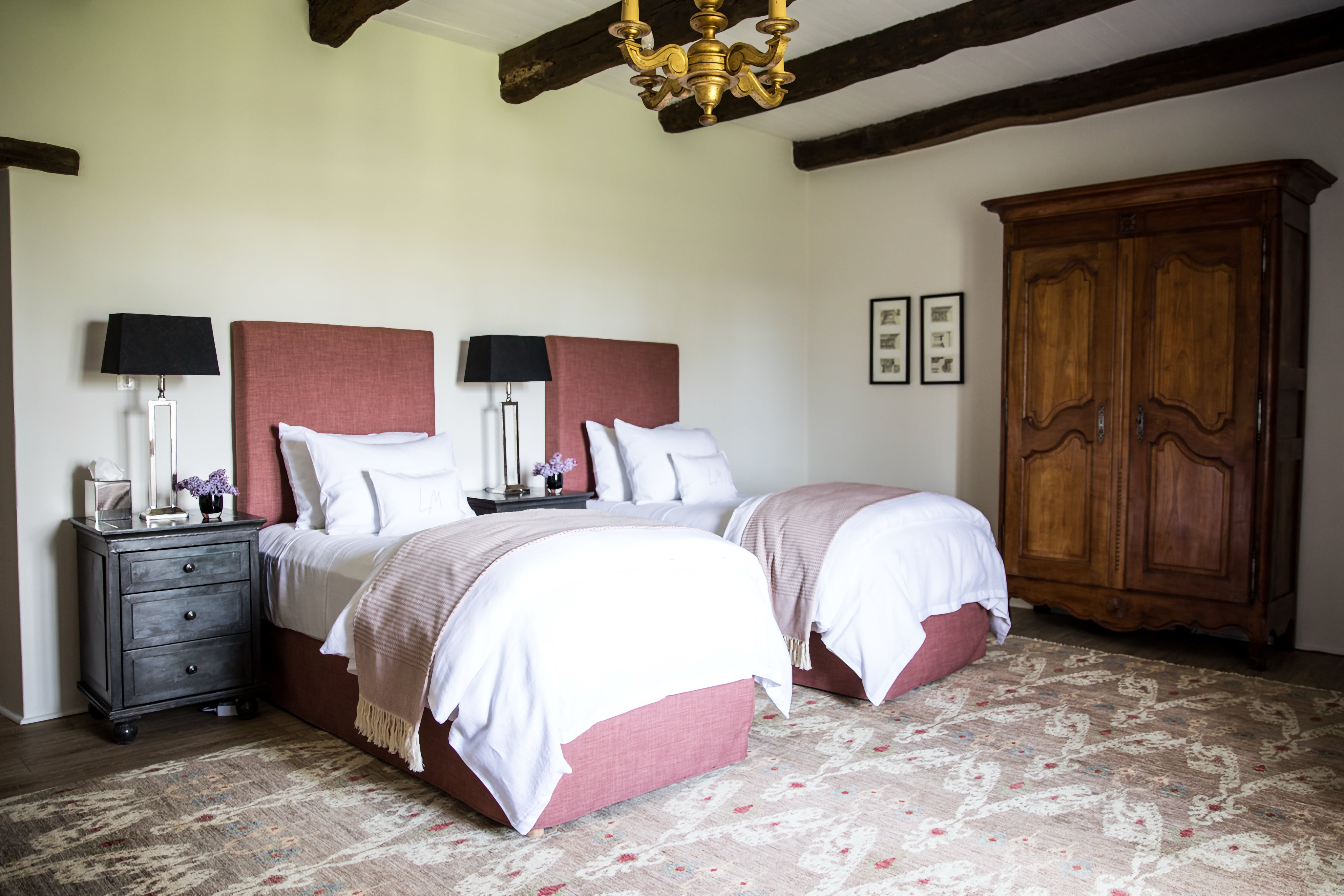 Family Room Superior King Bed