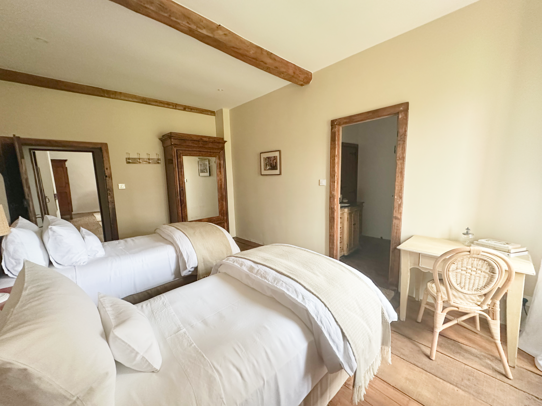 Twin Connecting Room
