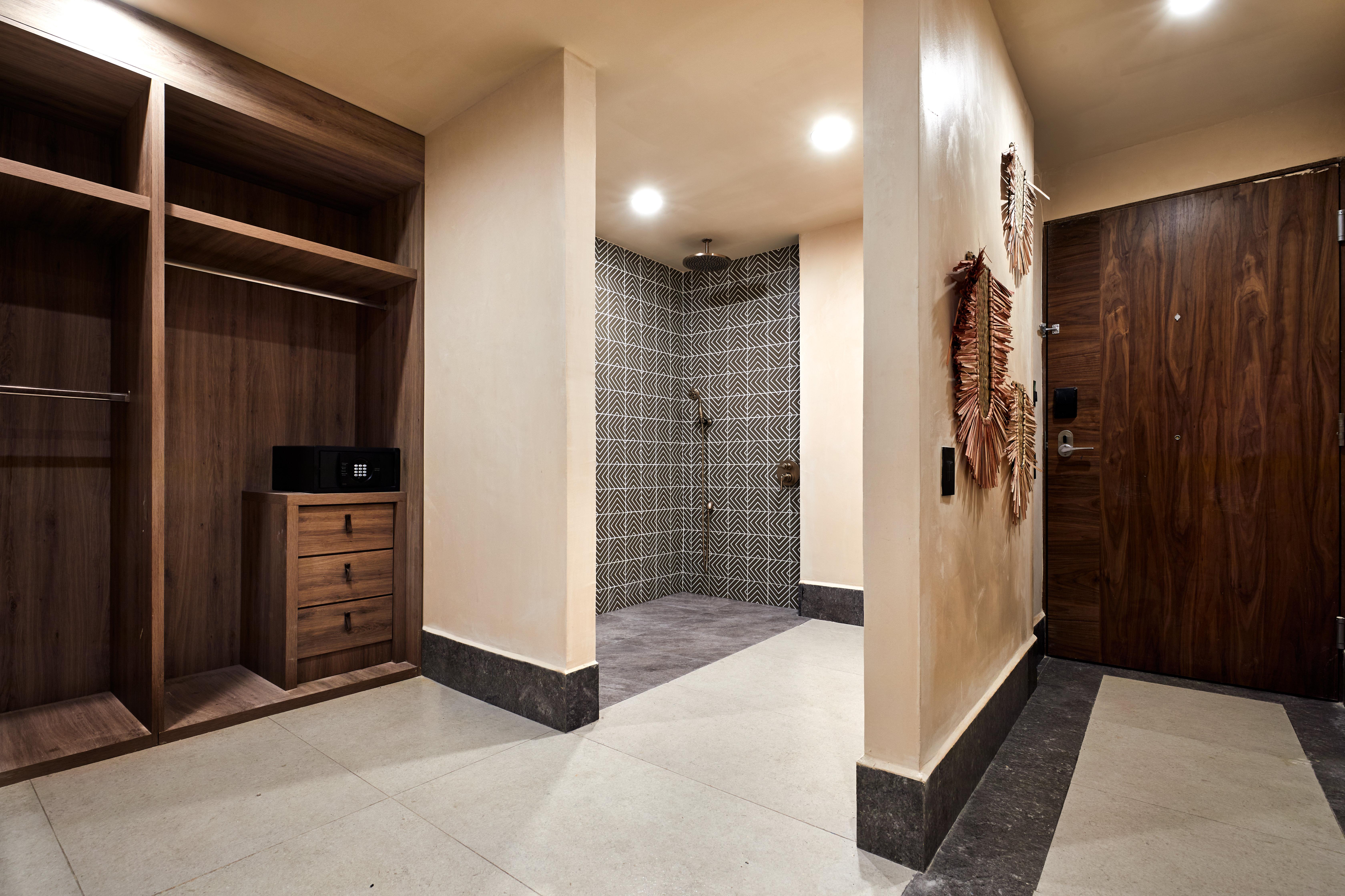 Double Accessible King Size Bed