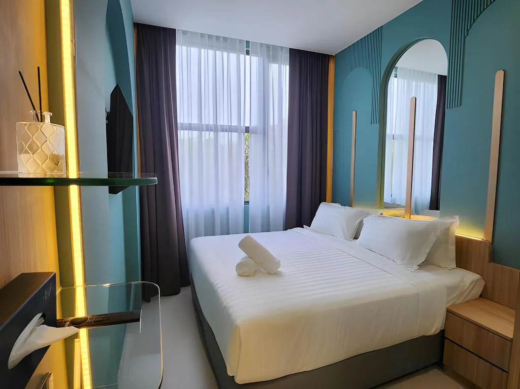 Double King Size Bed