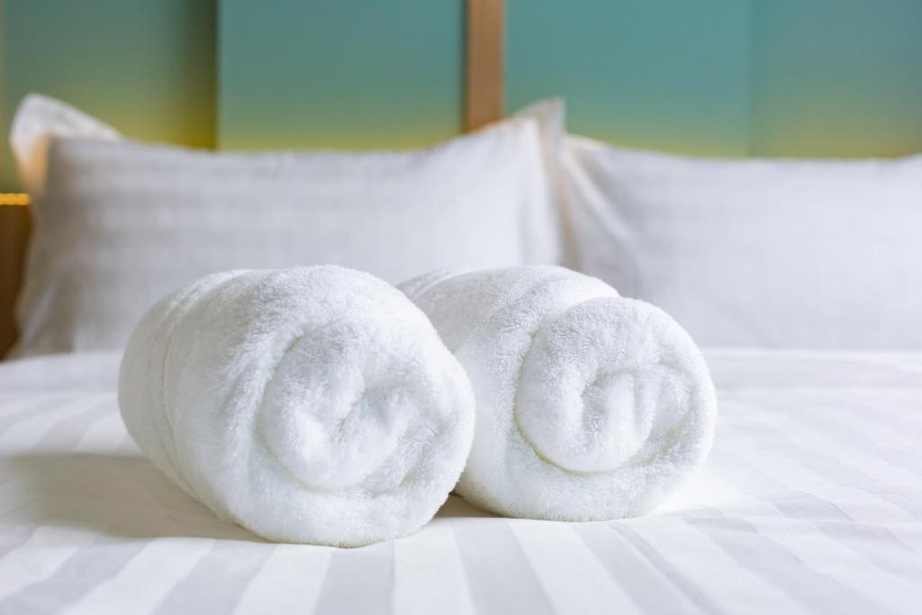 Double King Size Bed