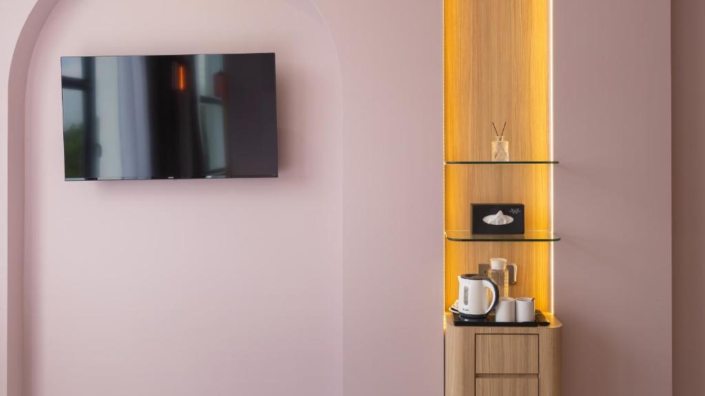 Twin Deluxe Two Beds