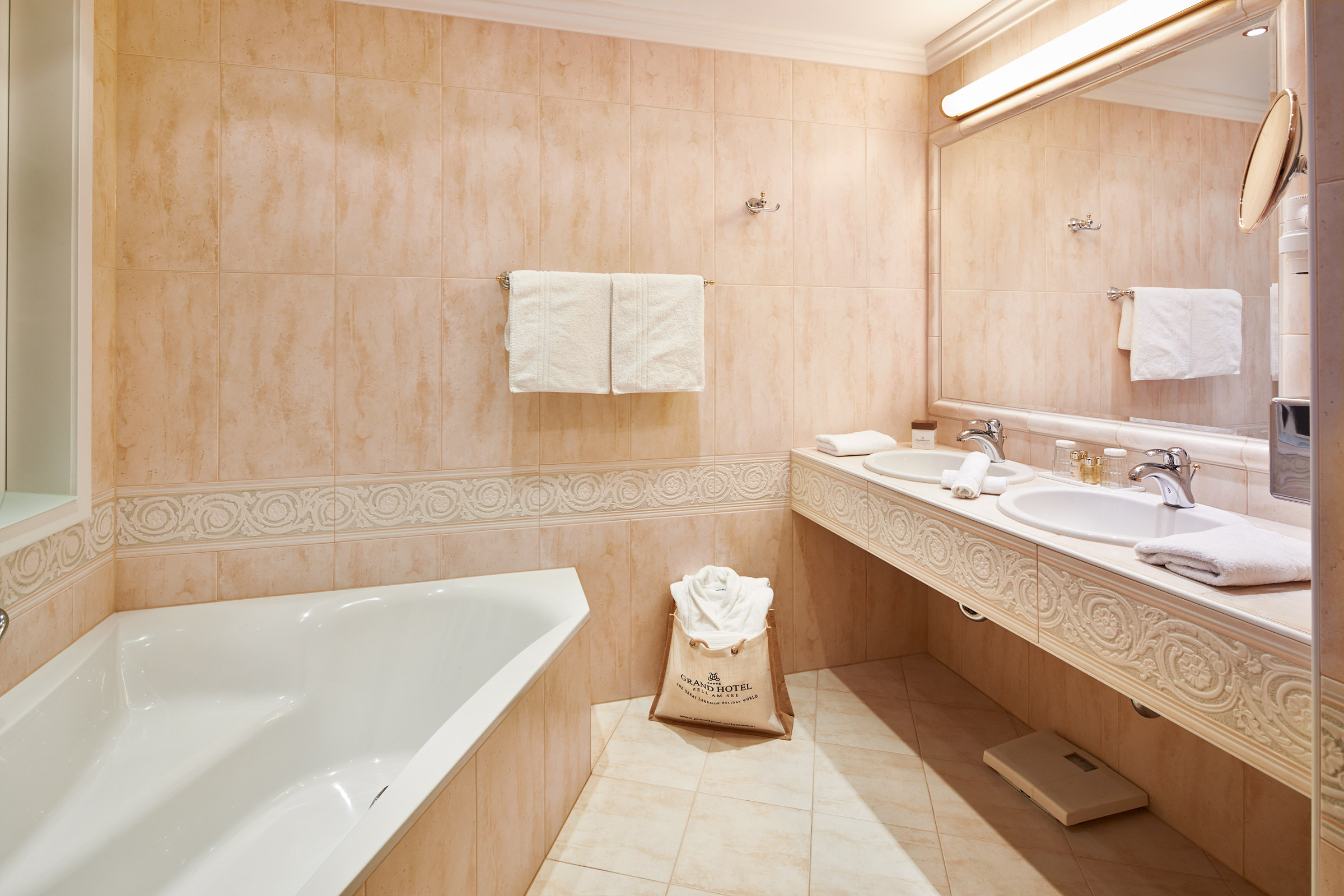 Triple Deluxe Lake View