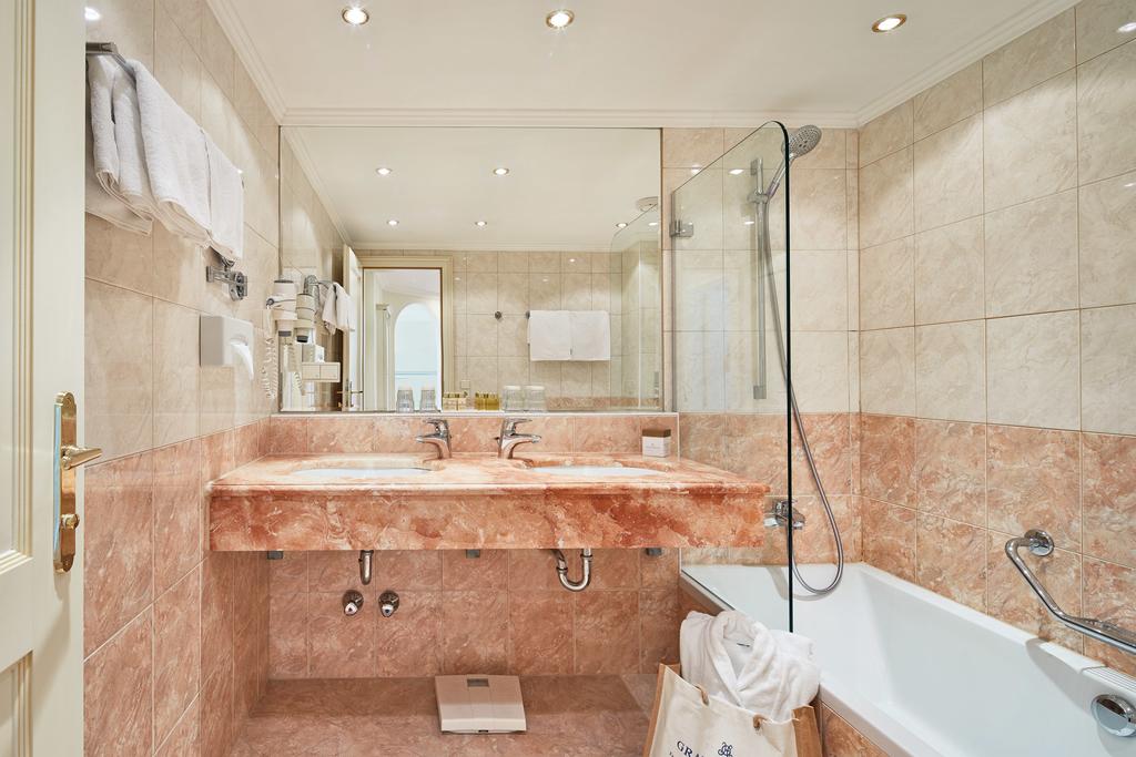 Family Room Standard