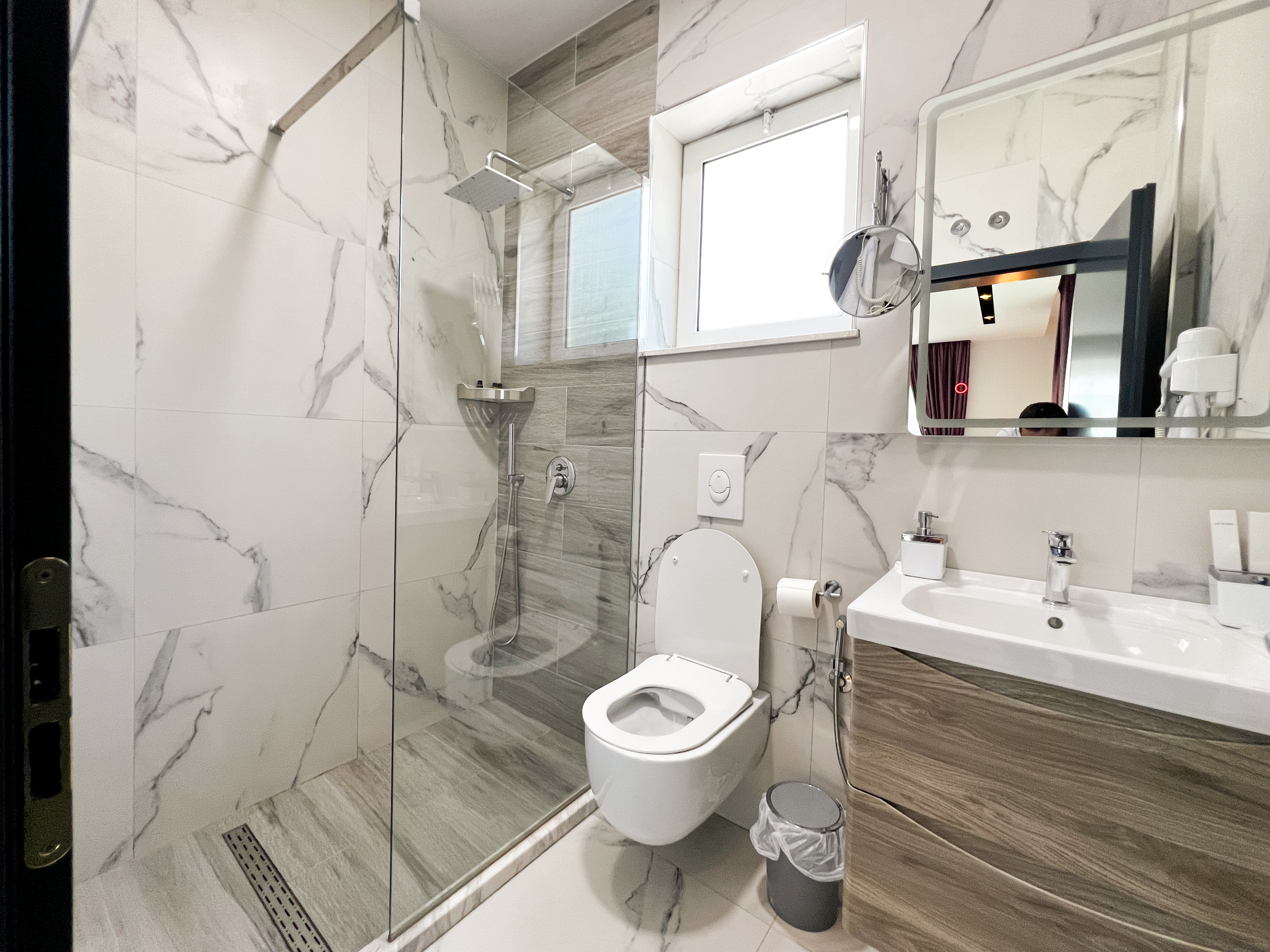 Double King Size Bed