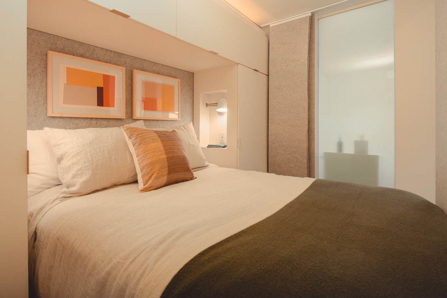 Double Queen Size Bed