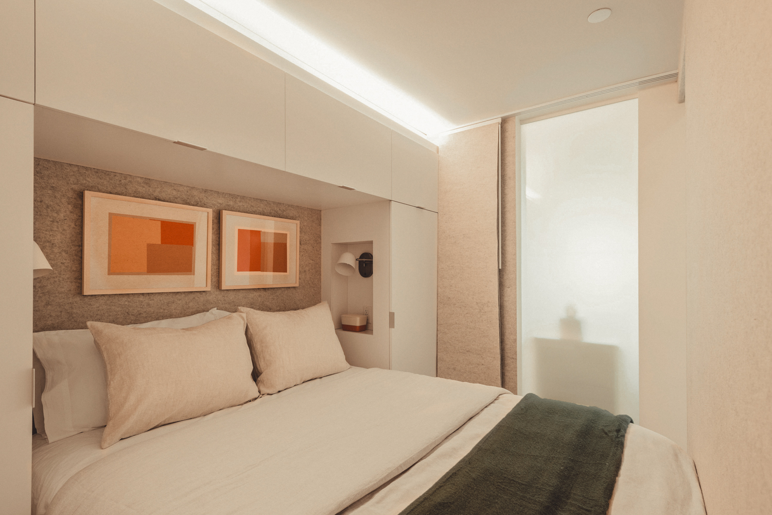 Double Queen Size Bed