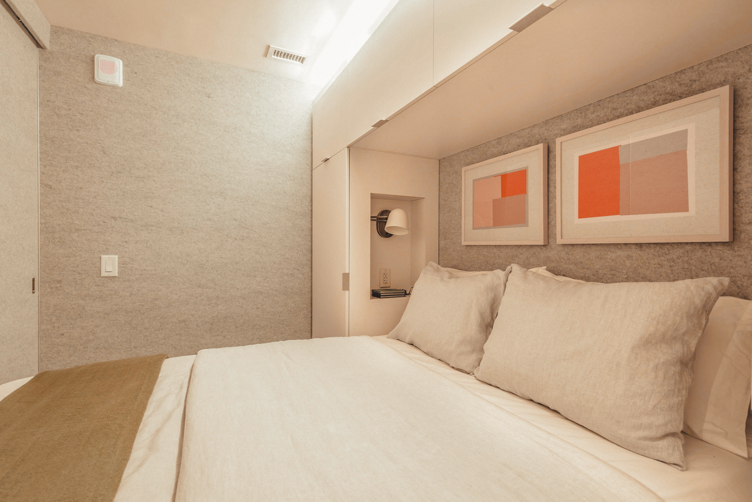 Double Queen Size Bed