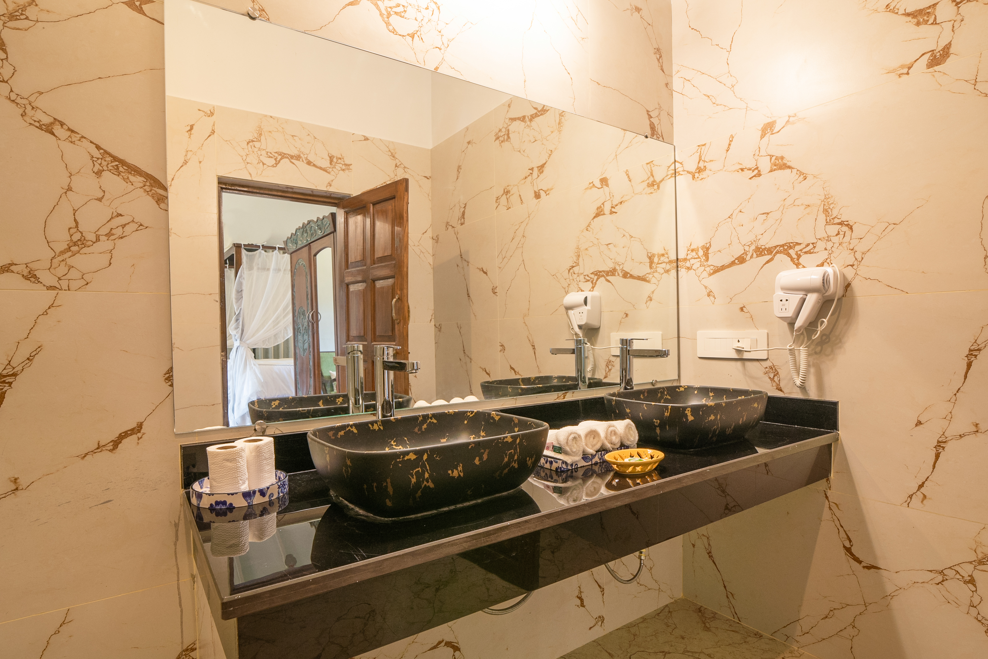 Double One Bedroom One Bathroom