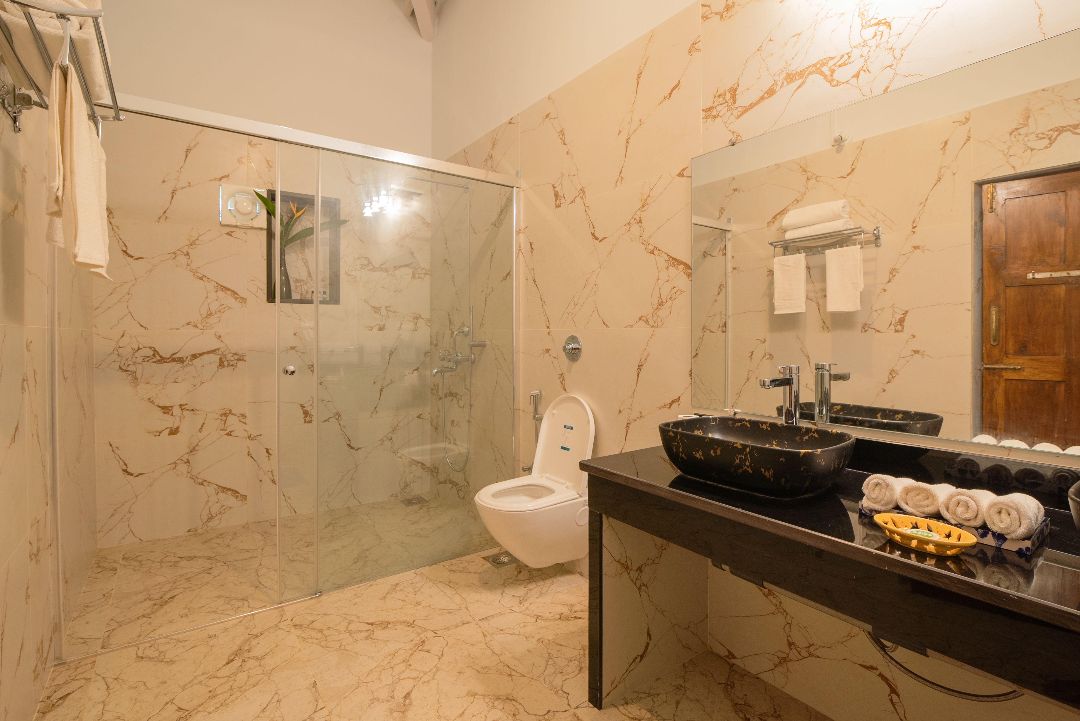 Double One Bedroom One Bathroom