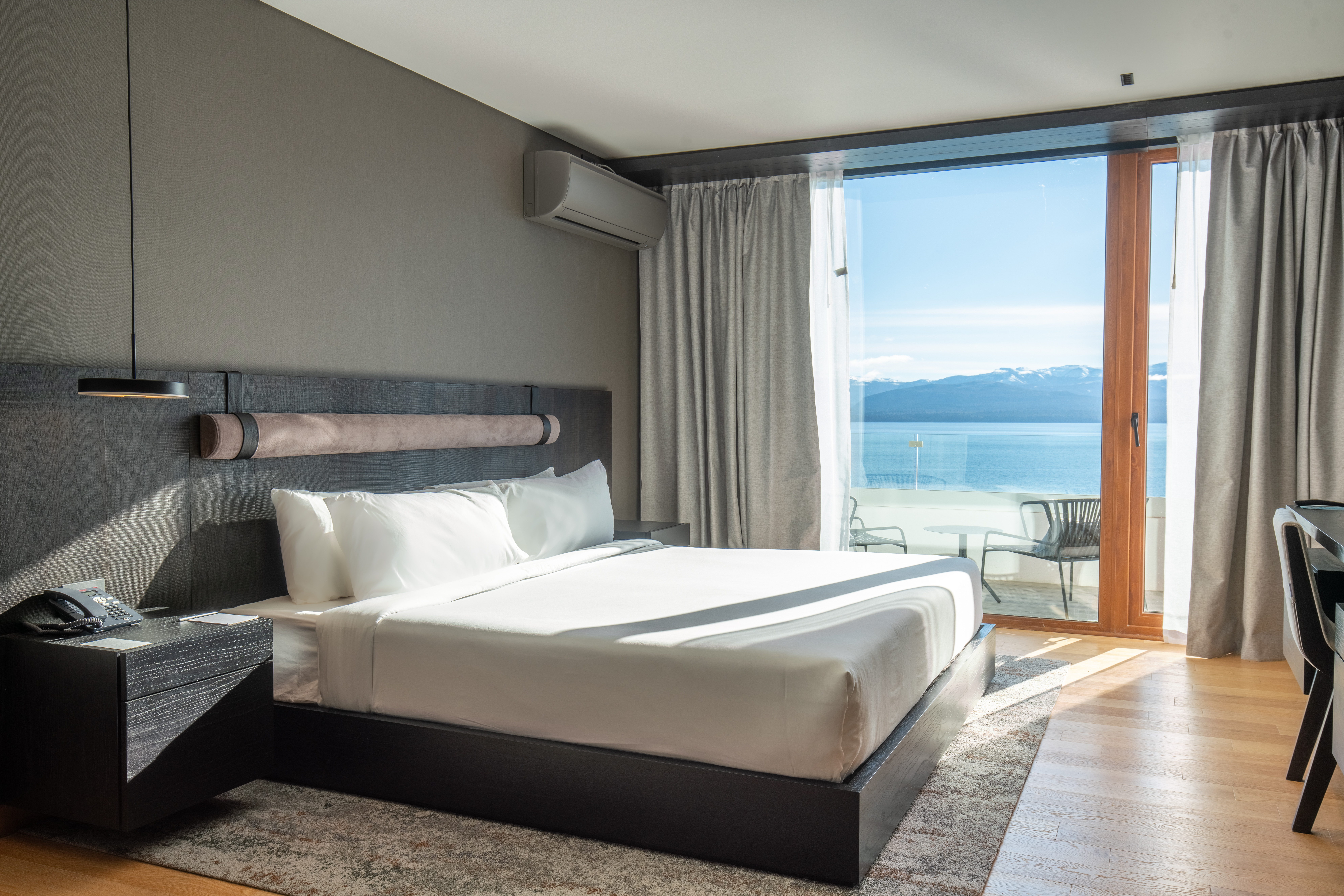 Double King Bed Non Smoking