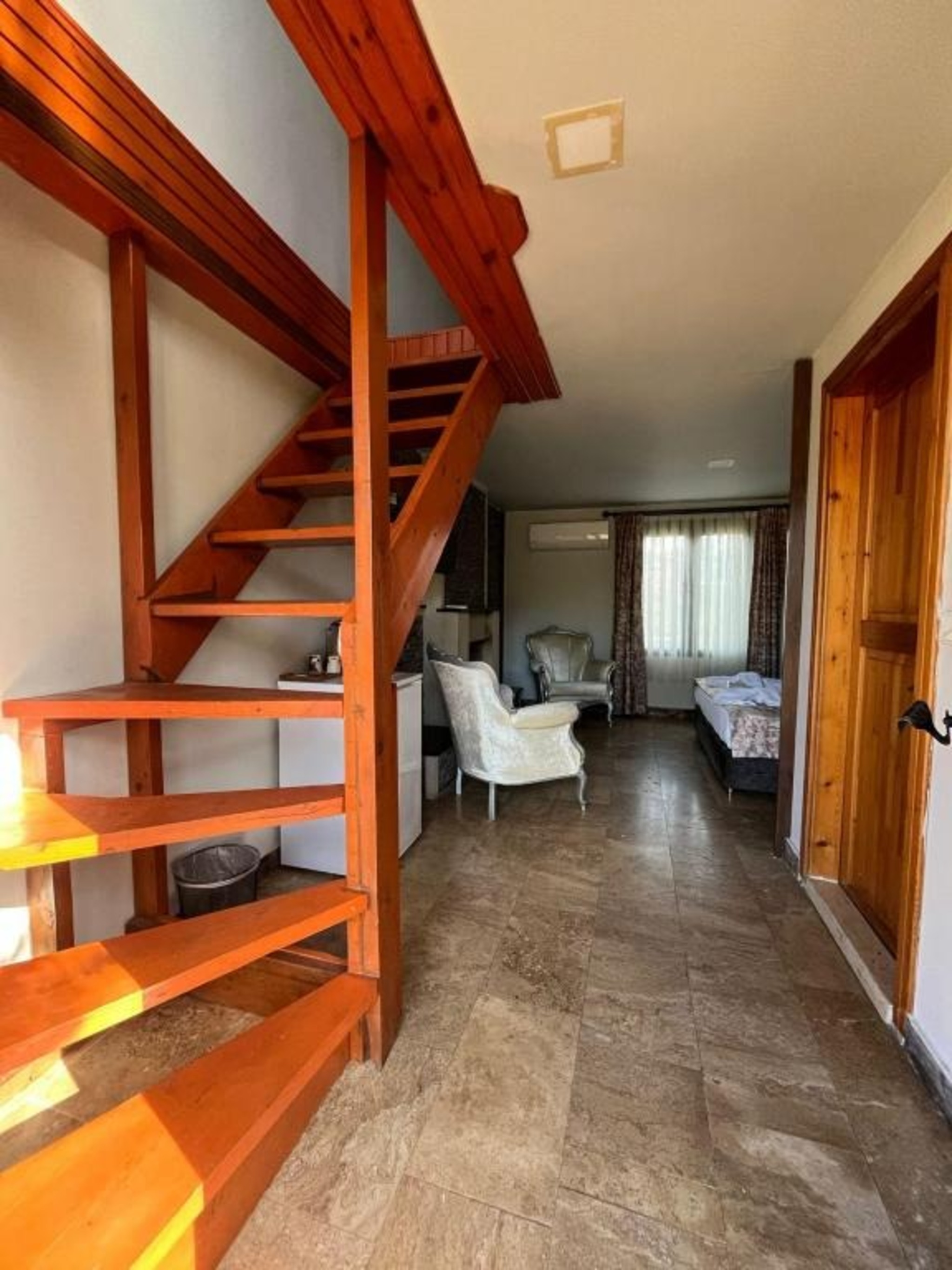 Bungalow with Shared Bathroom