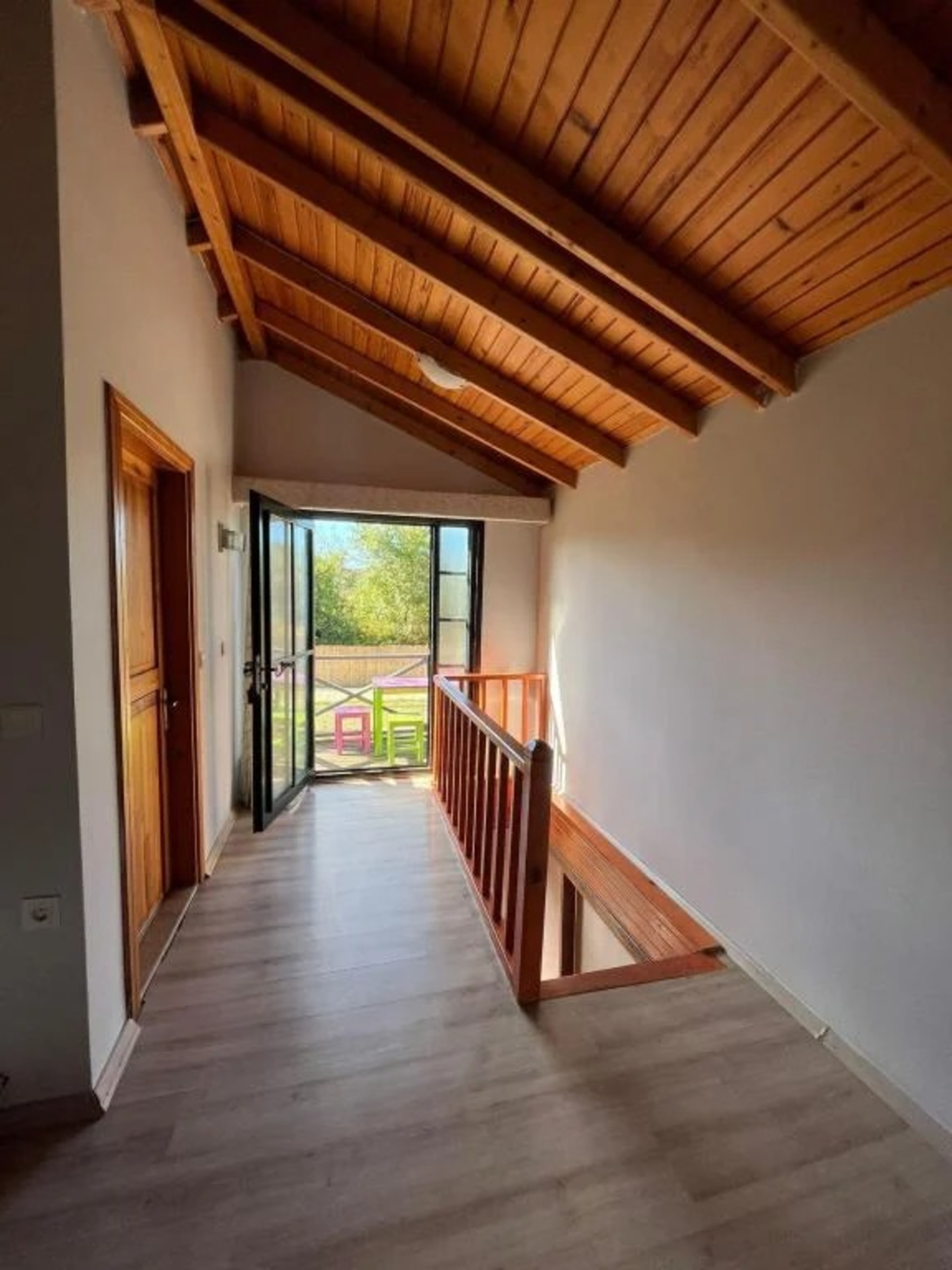 Bungalow with Shared Bathroom