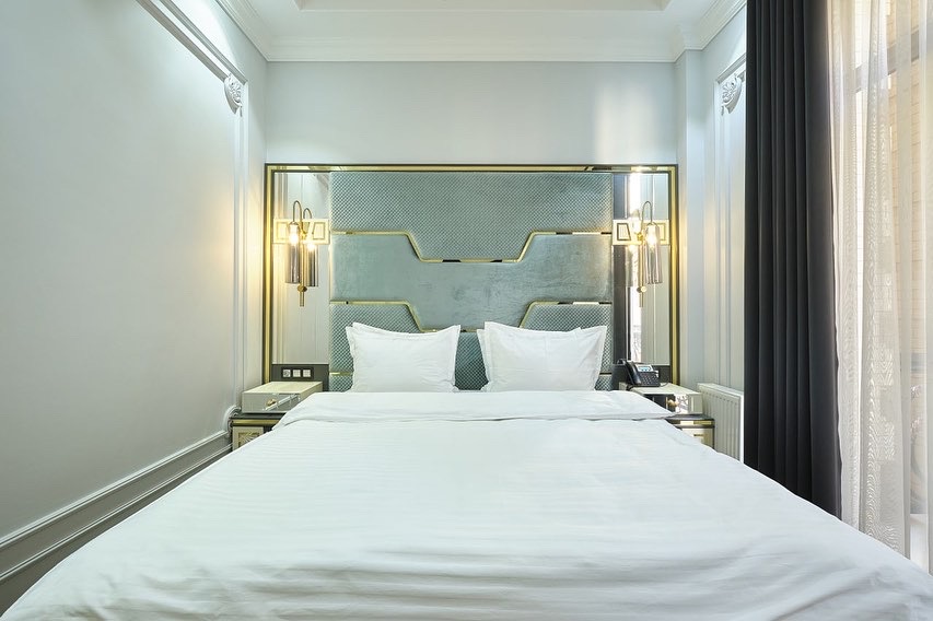 Double or Twin Standard