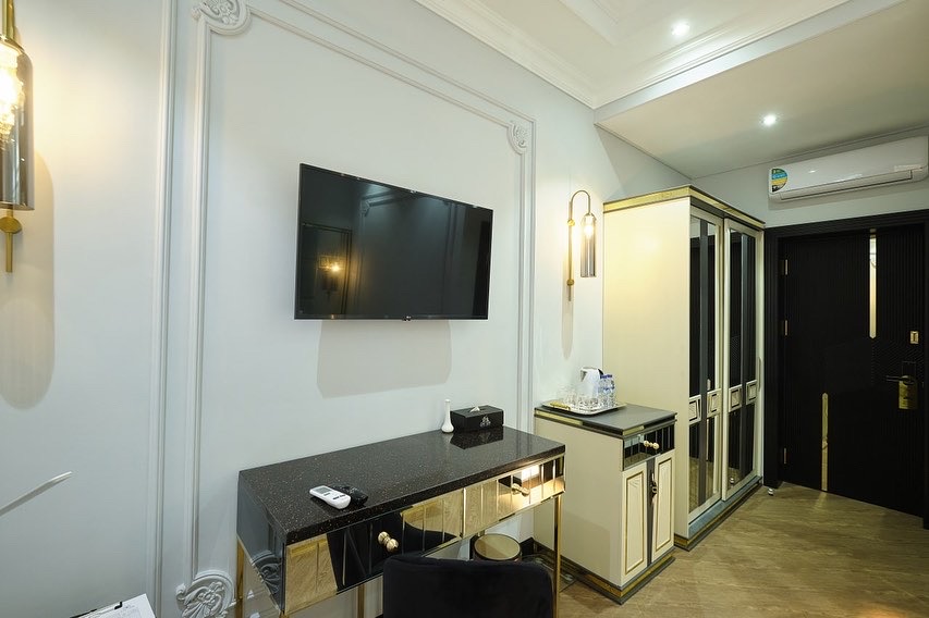 Double or Twin Standard