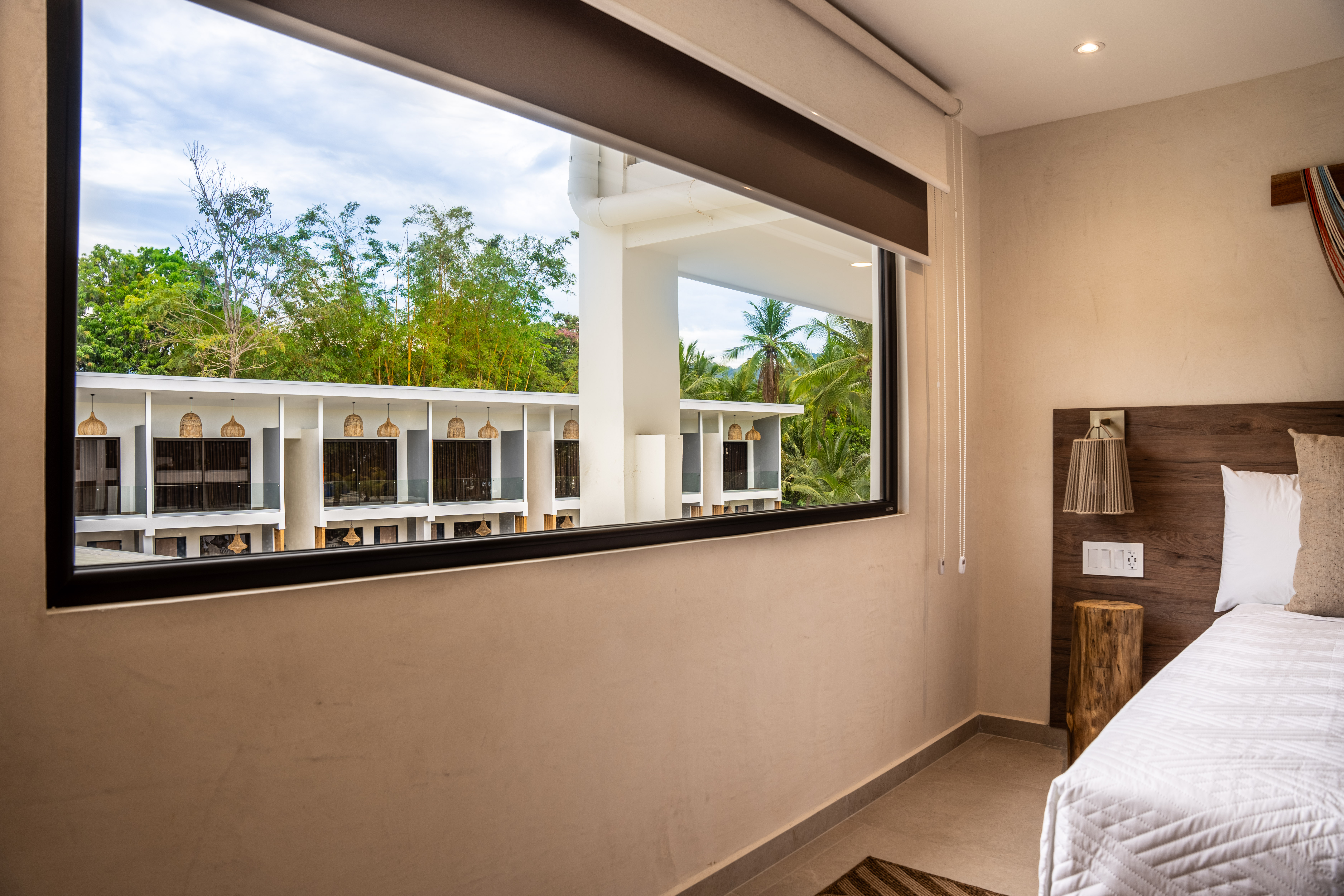 Suite Premium Queen Bed