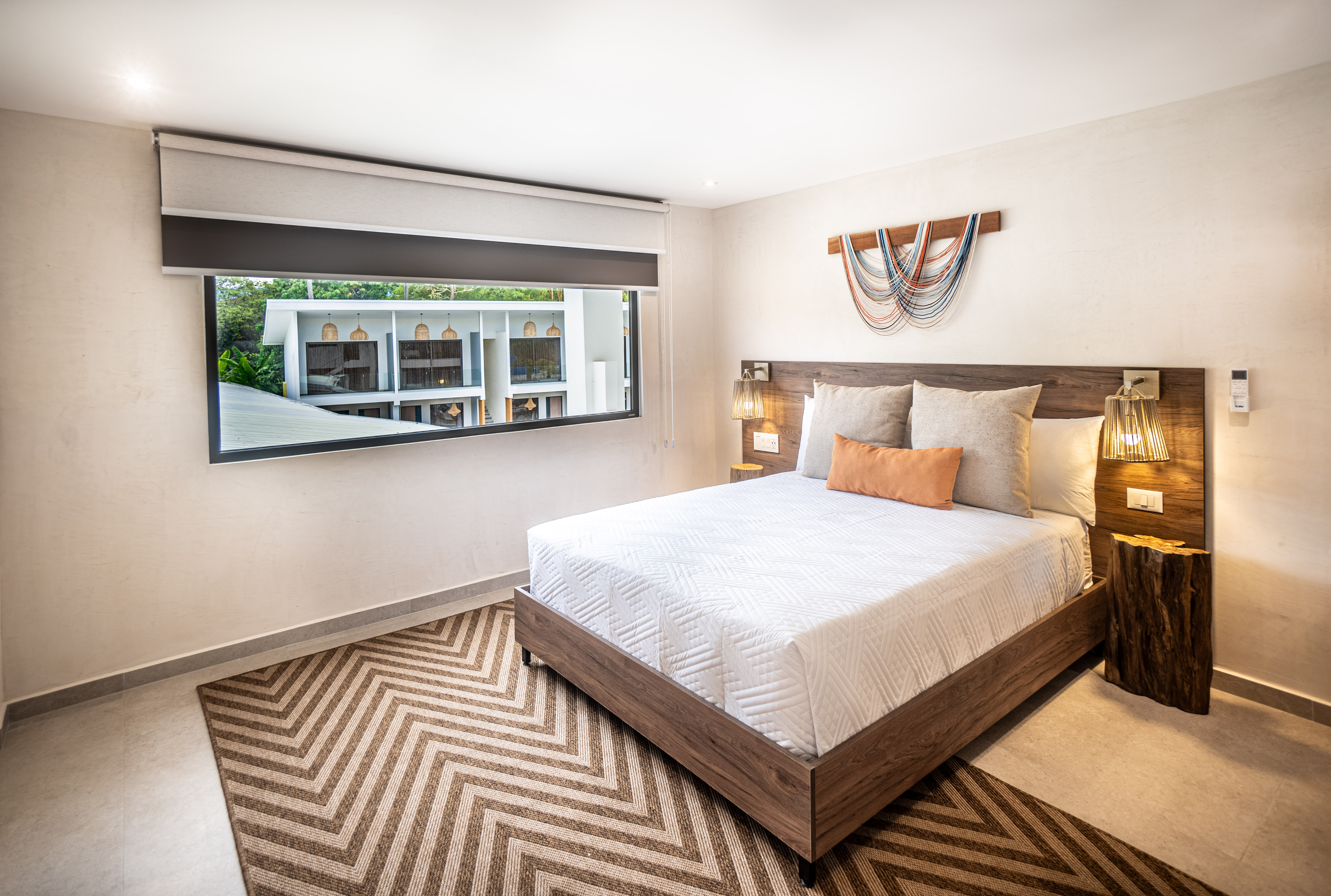 Suite Premium Queen Bed