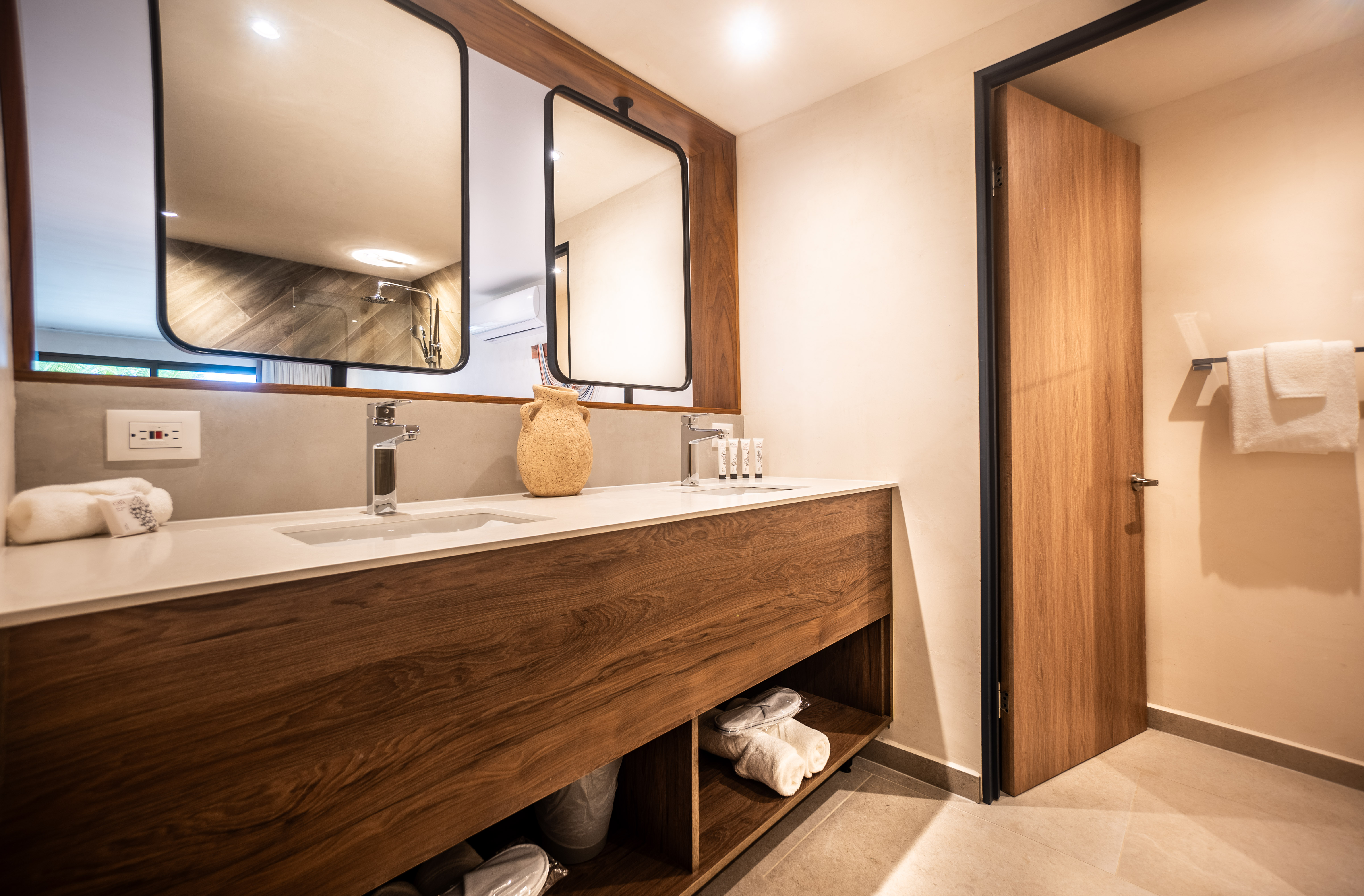 Suite Deluxe Beach Front