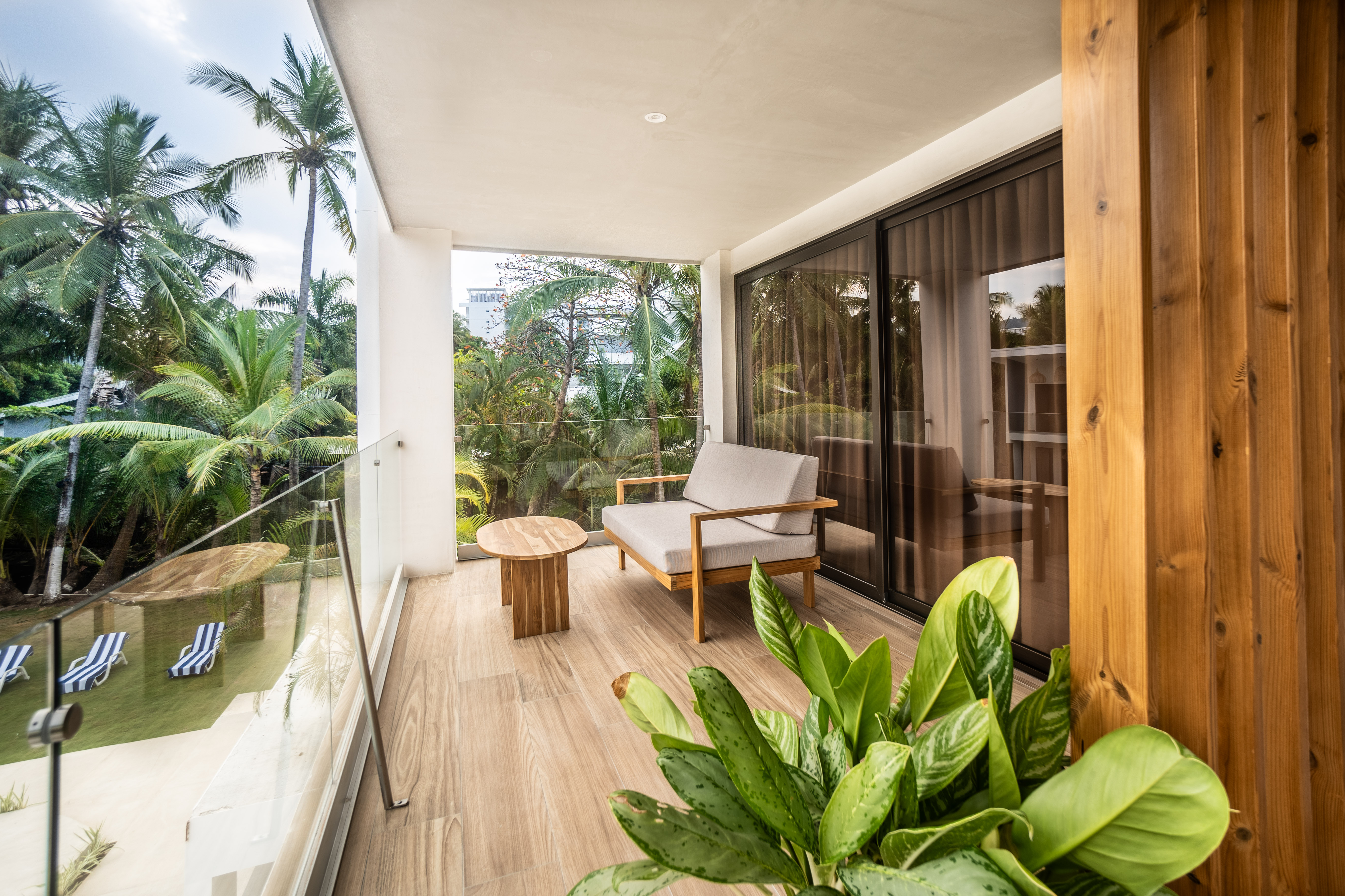 Double Deluxe Queen Bed