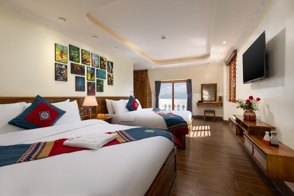 Family Room Mountain View