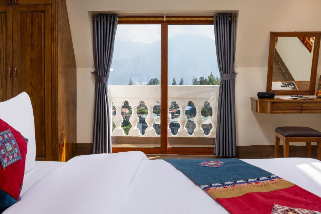 Family Room Mountain View