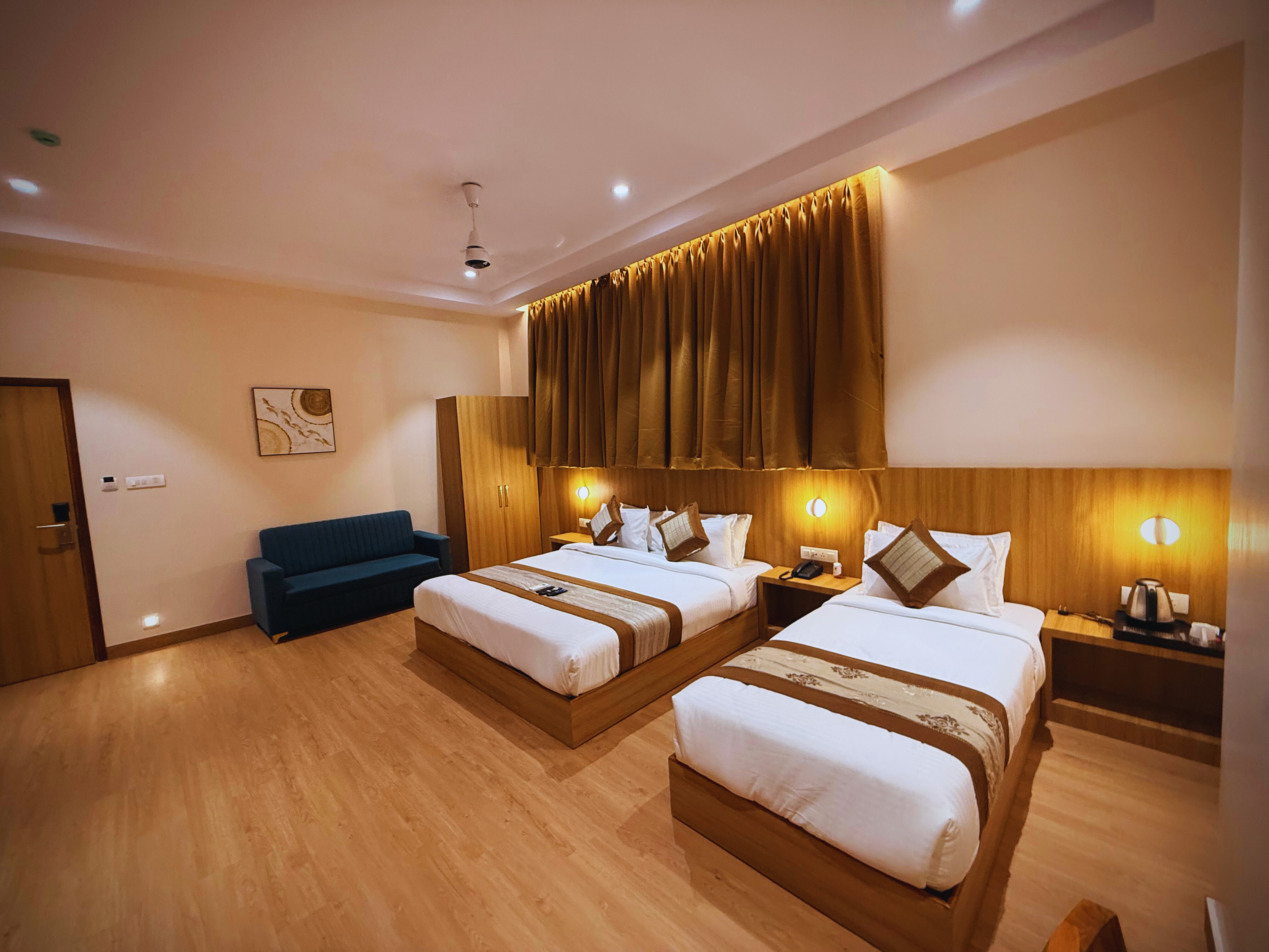 Quadruple Executive King Bed