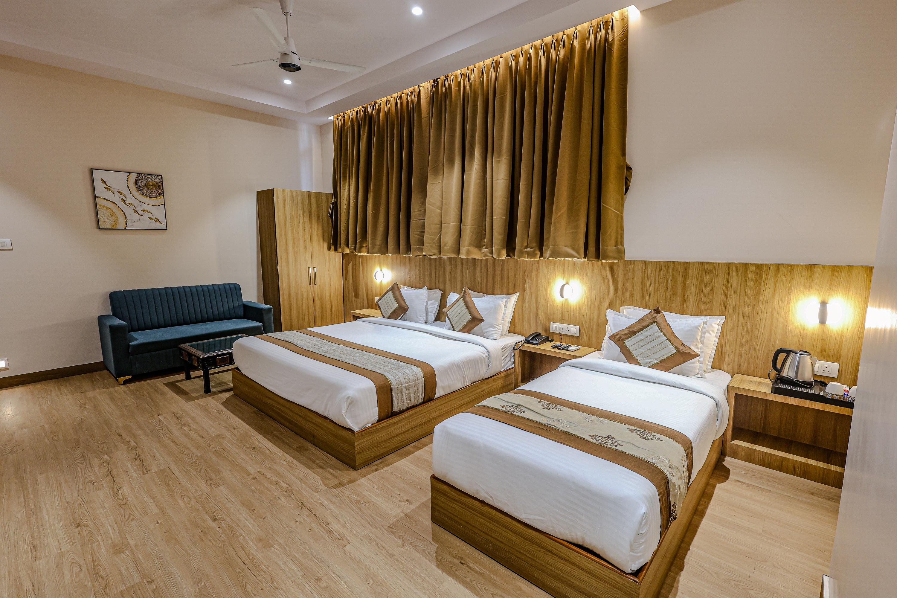 Quadruple Executive King Bed