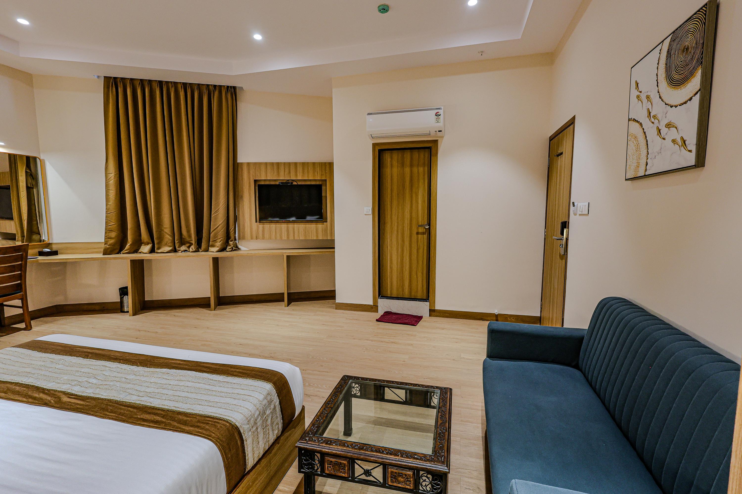 Quadruple Executive King Bed