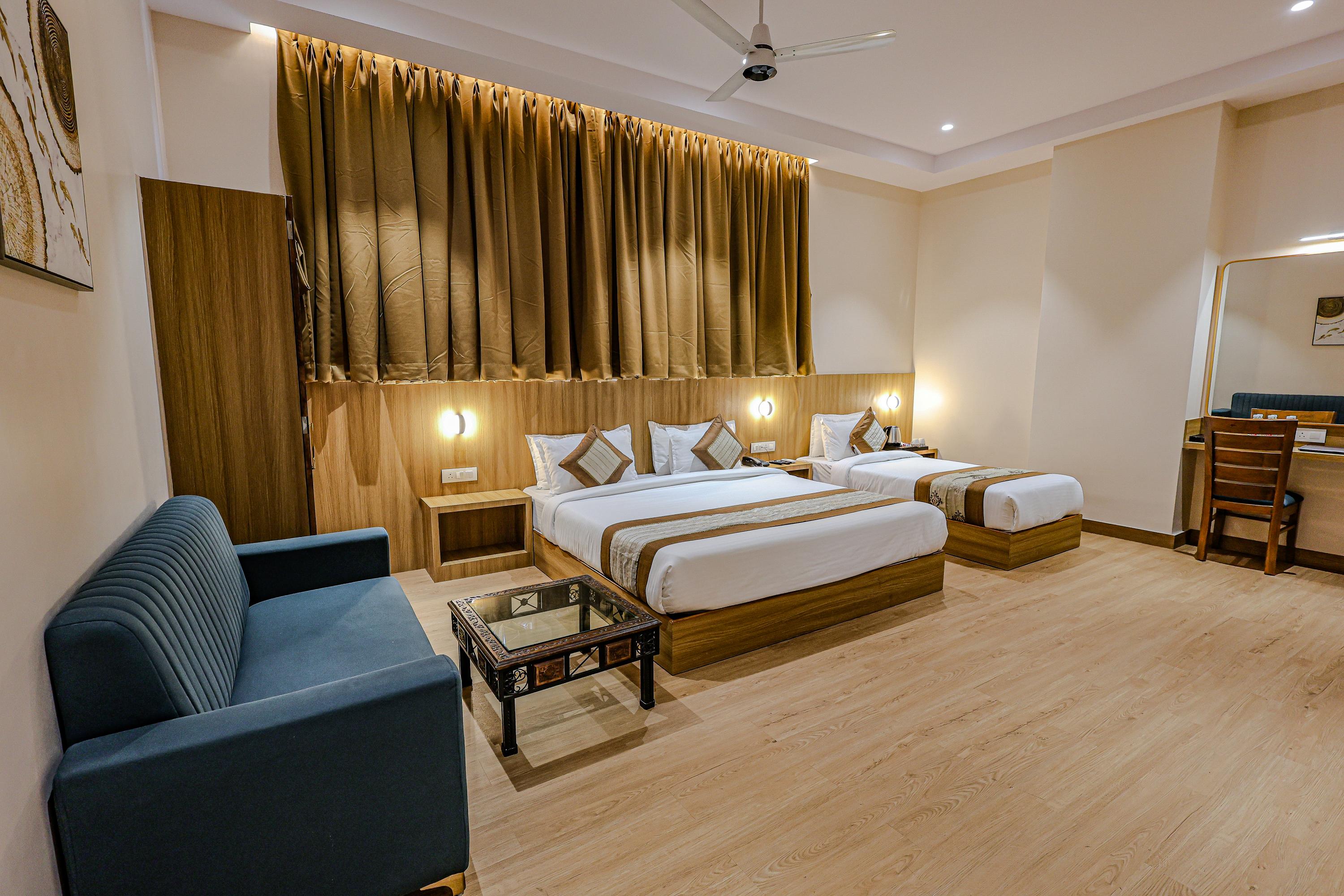 Quadruple Executive King Bed