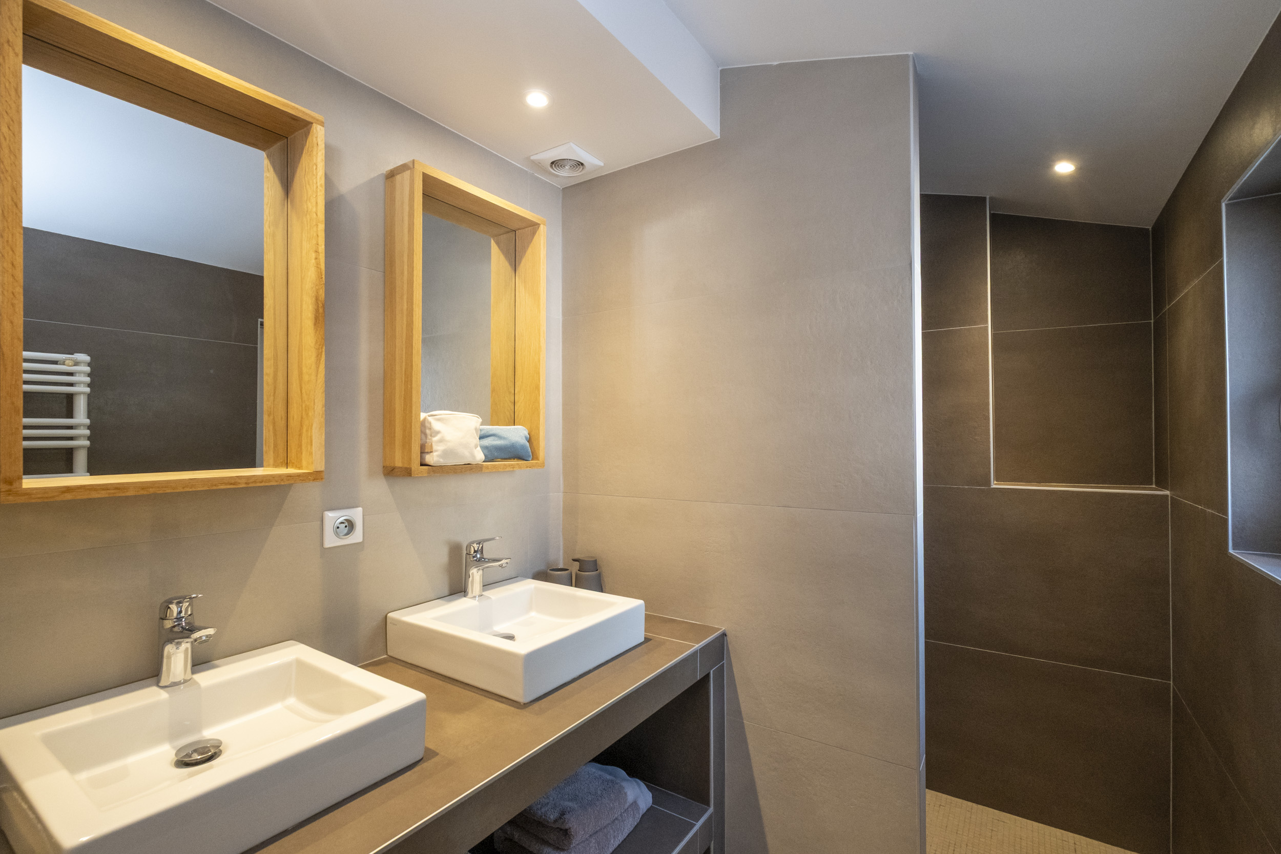 Lodge Two Bedrooms with Private Pool