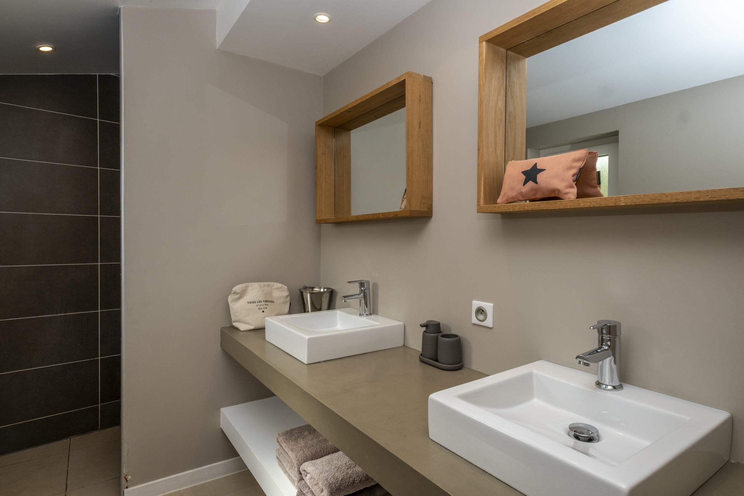 Lodge Pool View Two Bedrooms