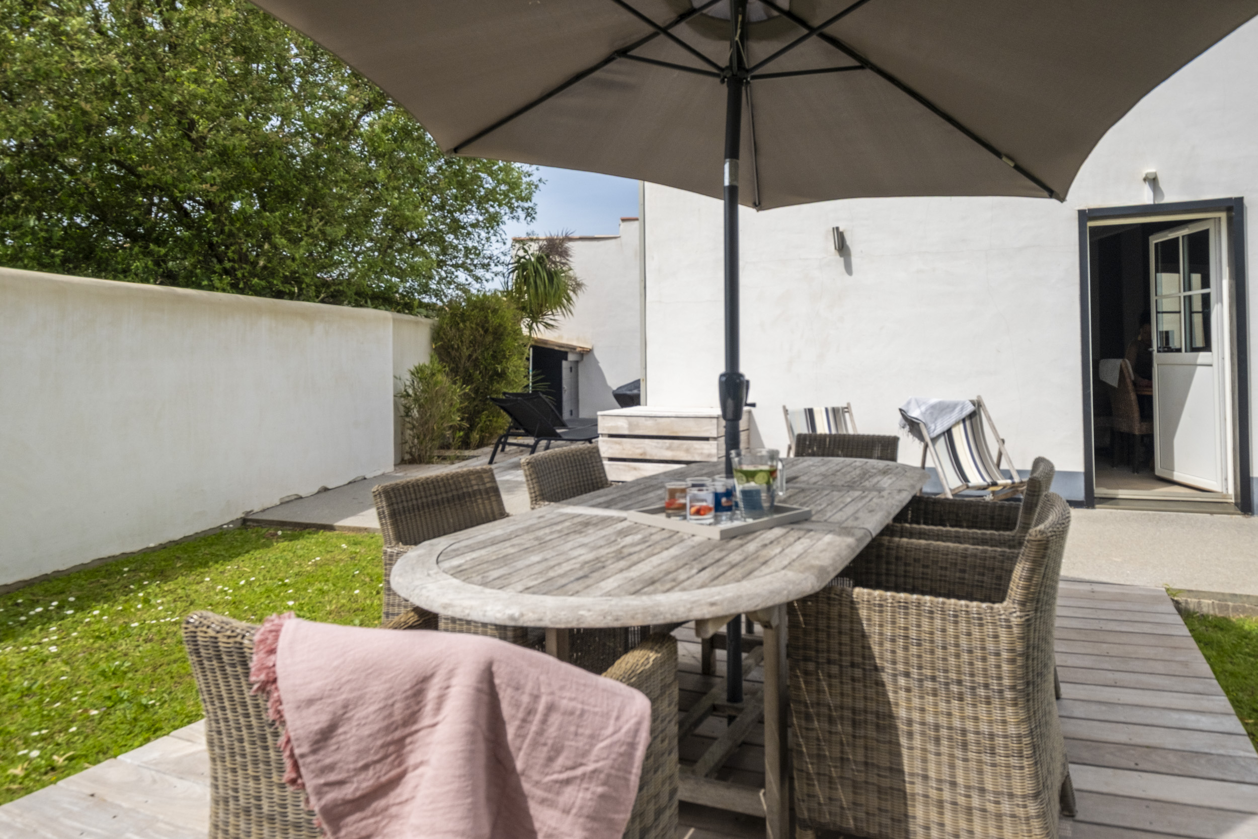 Lodge Three Bedrooms with Private Pool