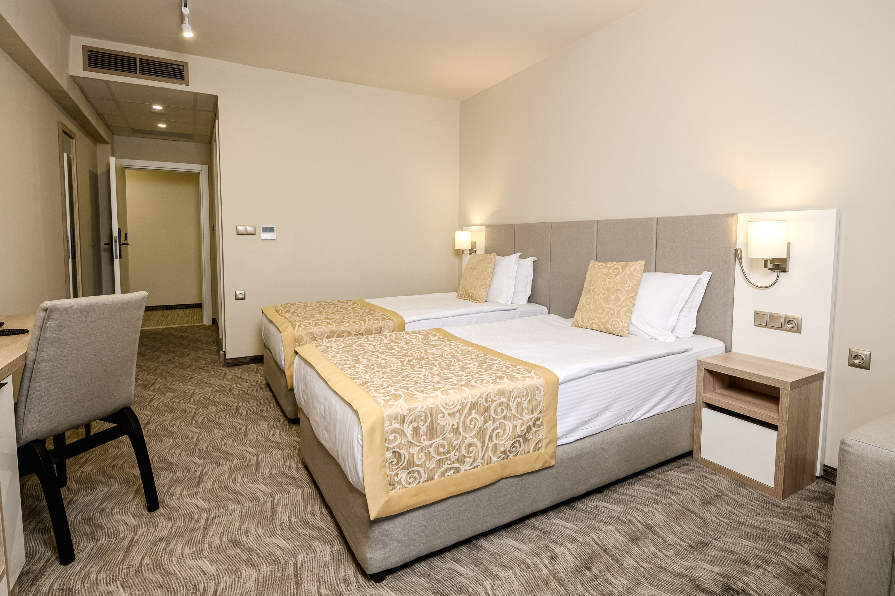 Twin One Bedroom One Bathroom