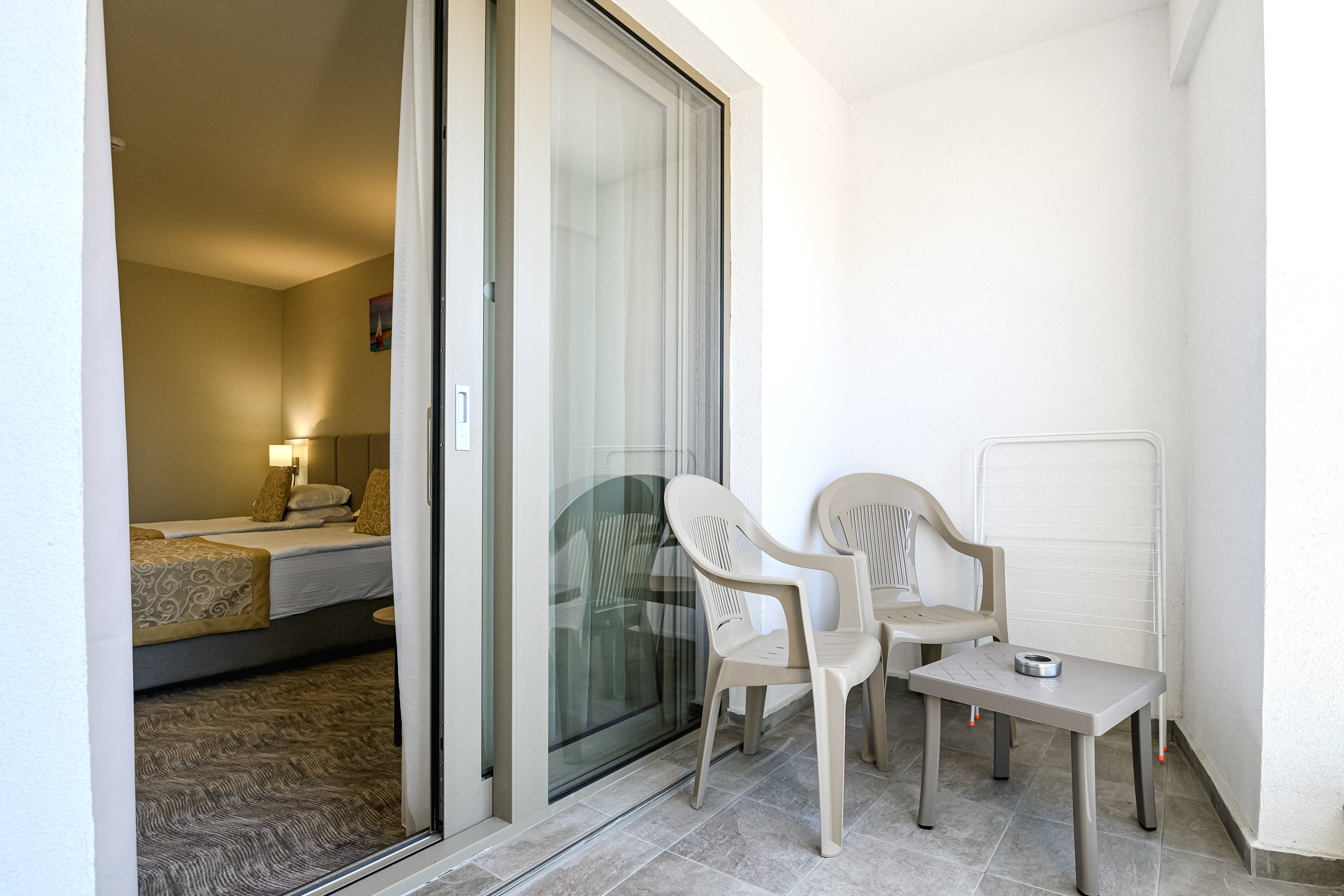 Twin One Bedroom One Bathroom