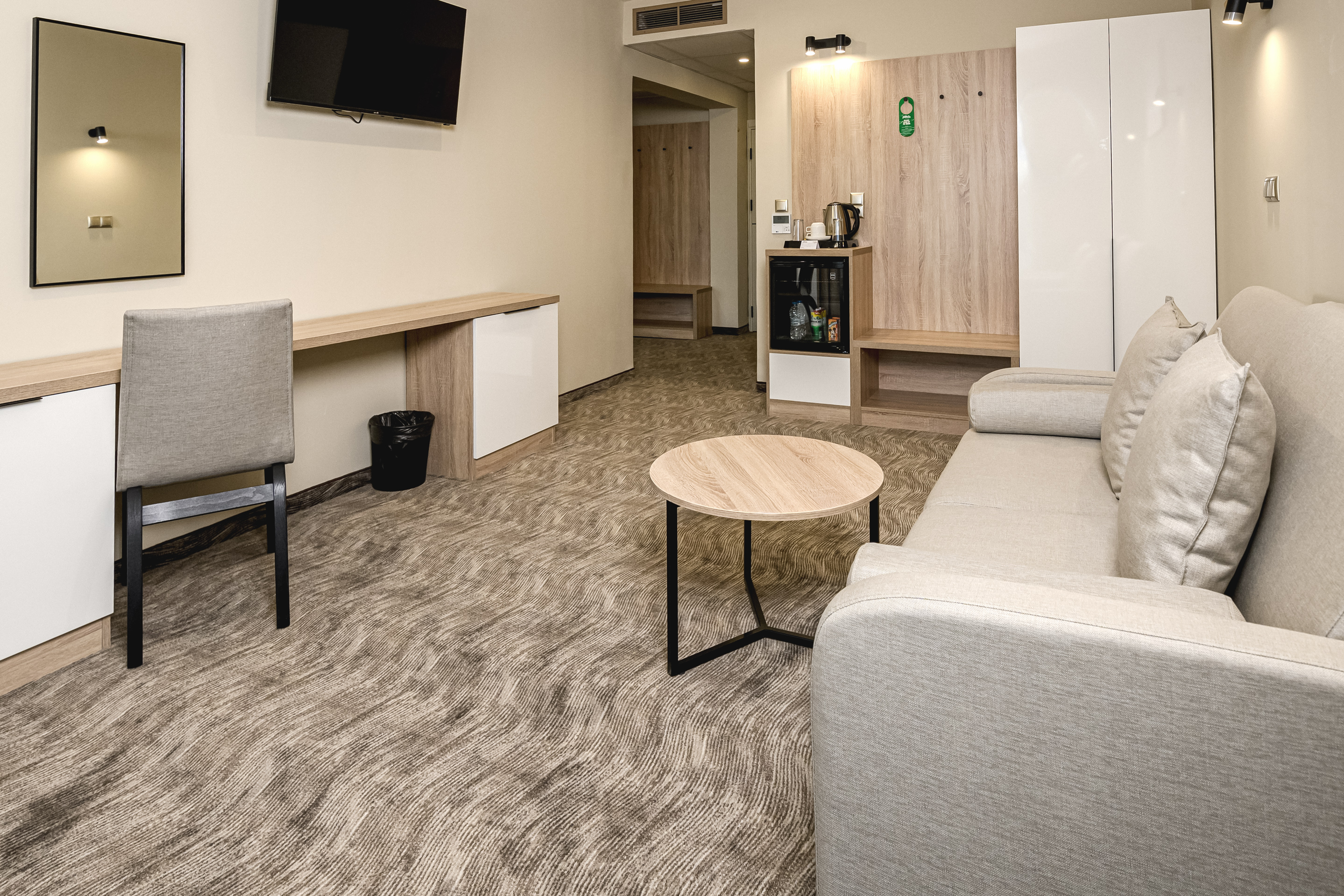 Apartment One Bedroom Two Bathrooms