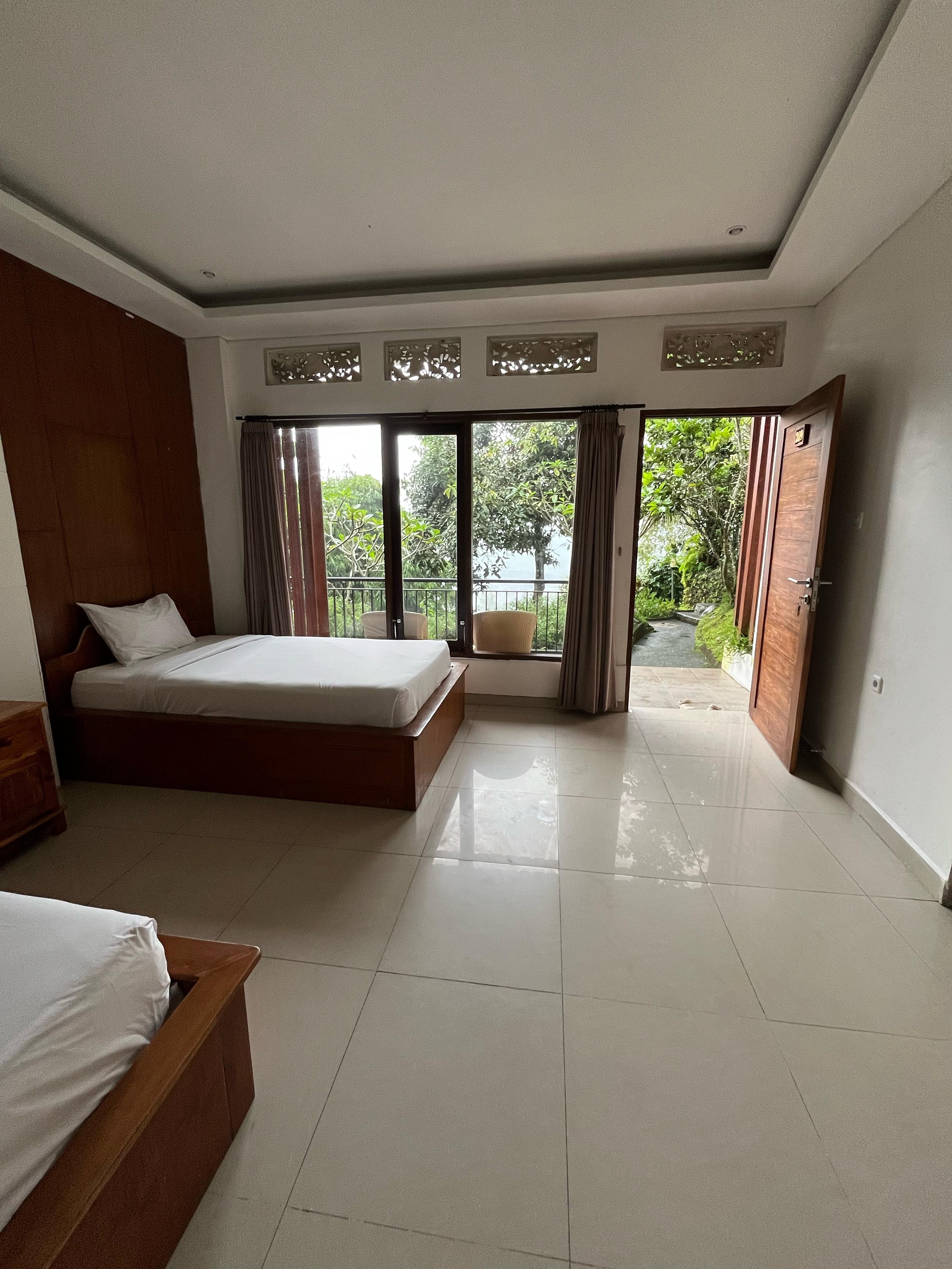 Double or Twin Superior