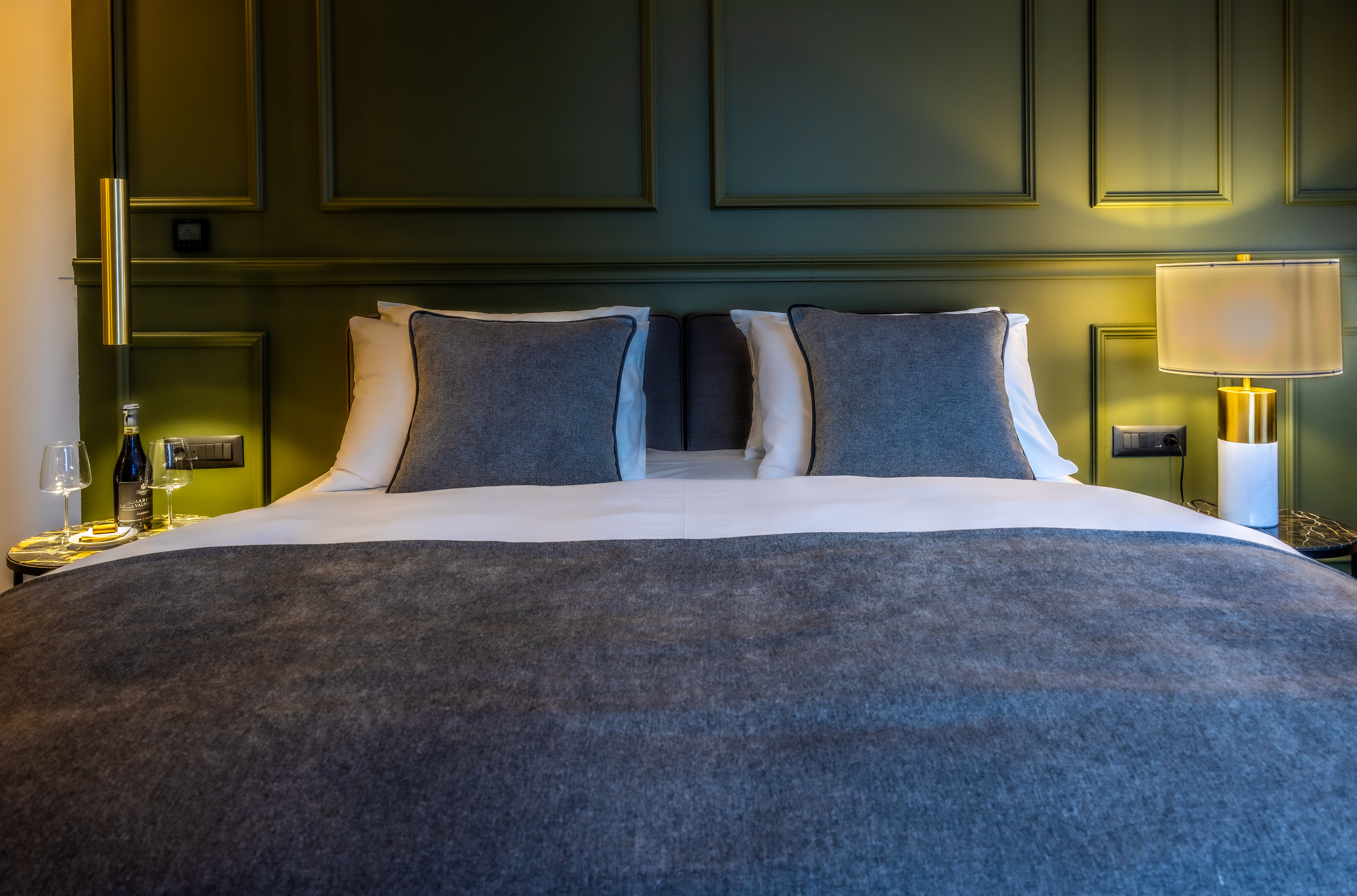 Double Deluxe King Bed