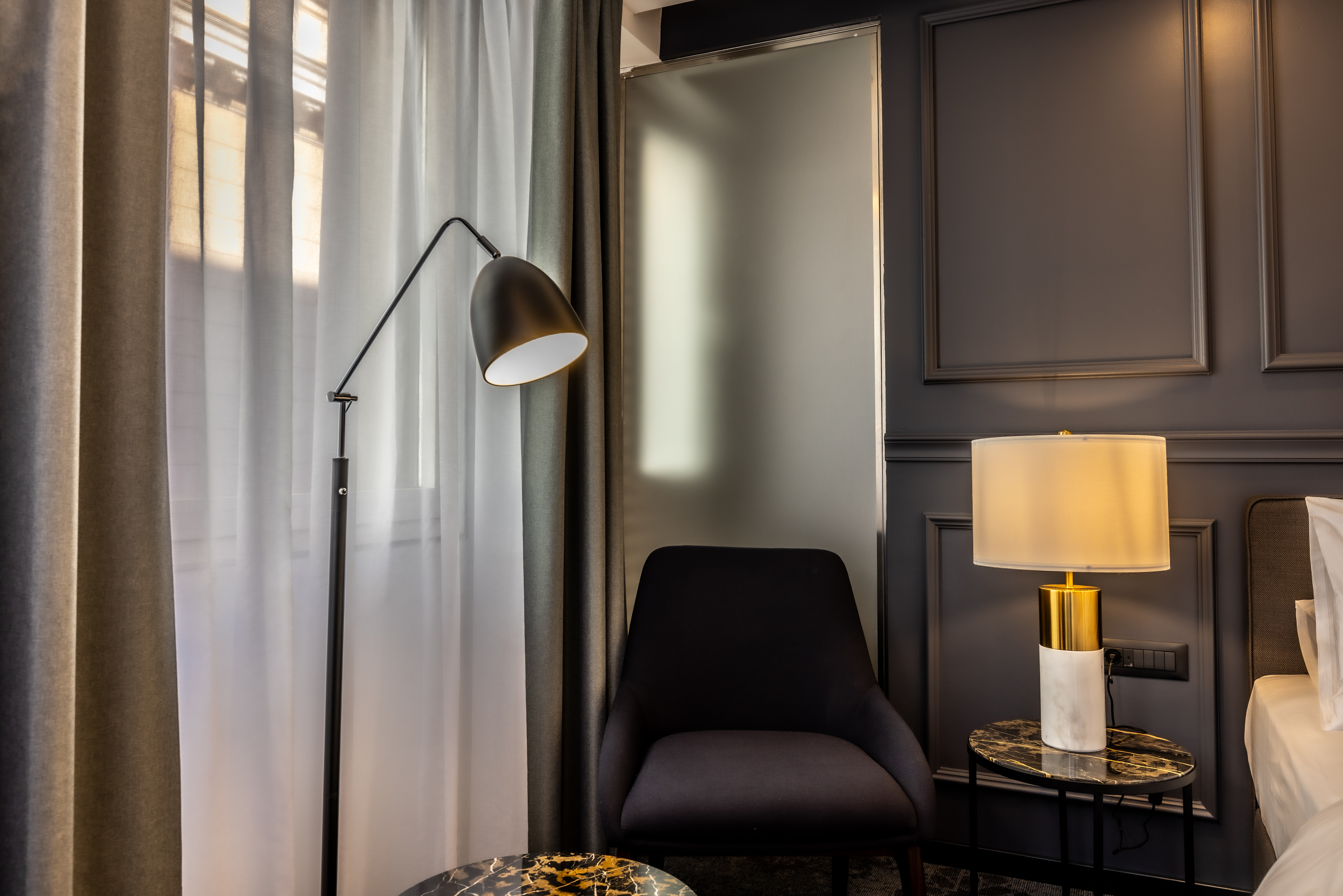 Double Deluxe King Bed