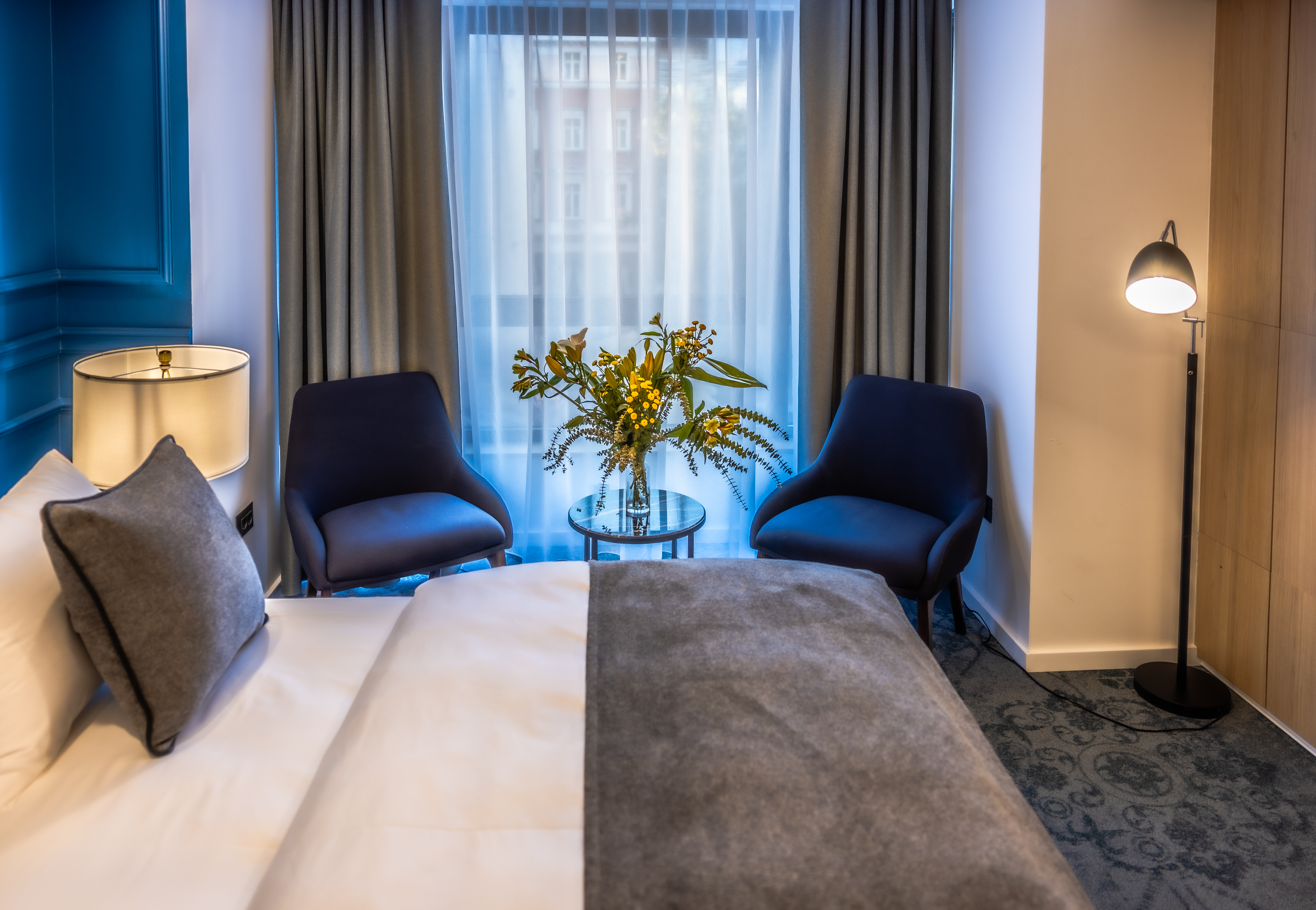 Single Superior King Bed