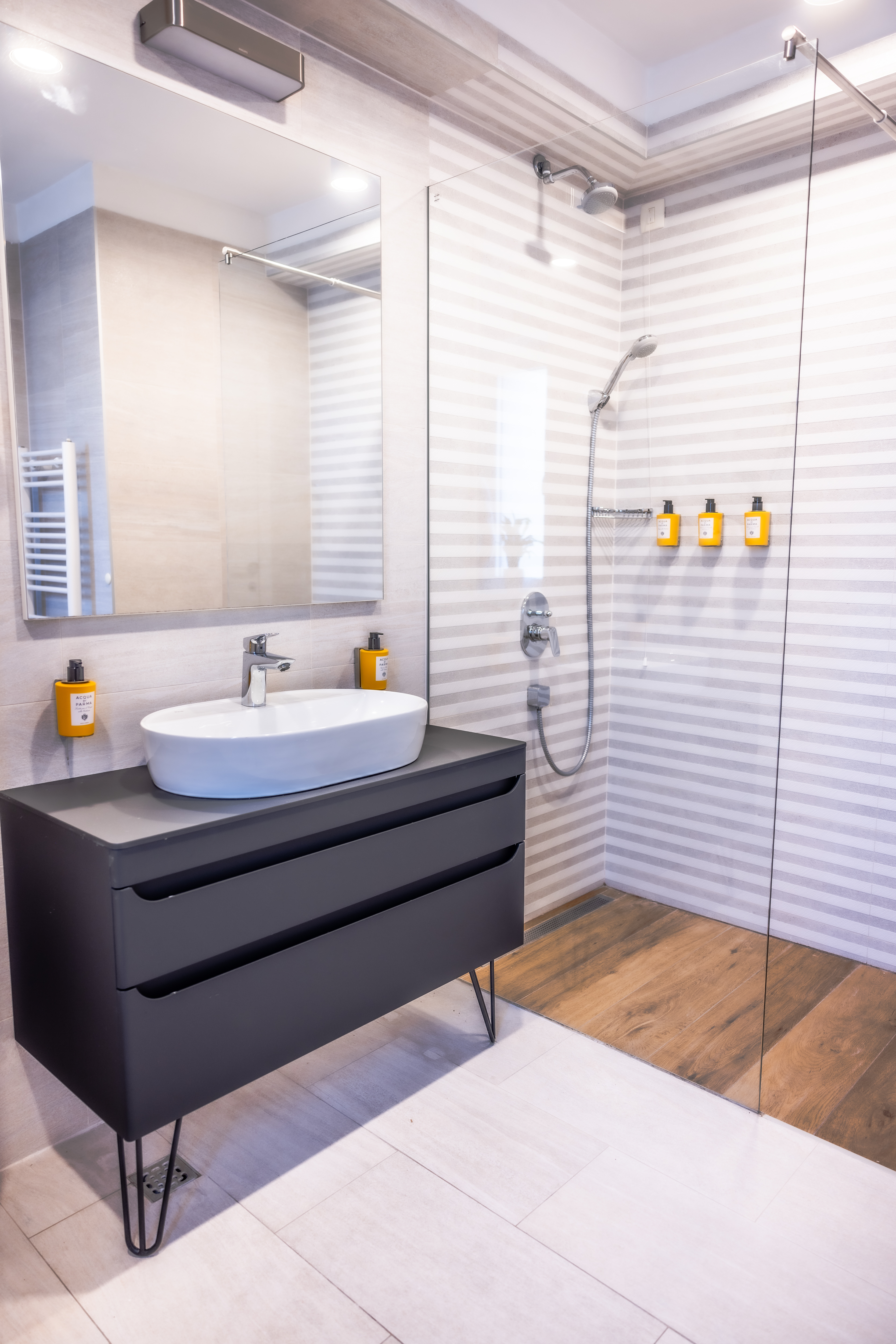 Double or Twin Deluxe