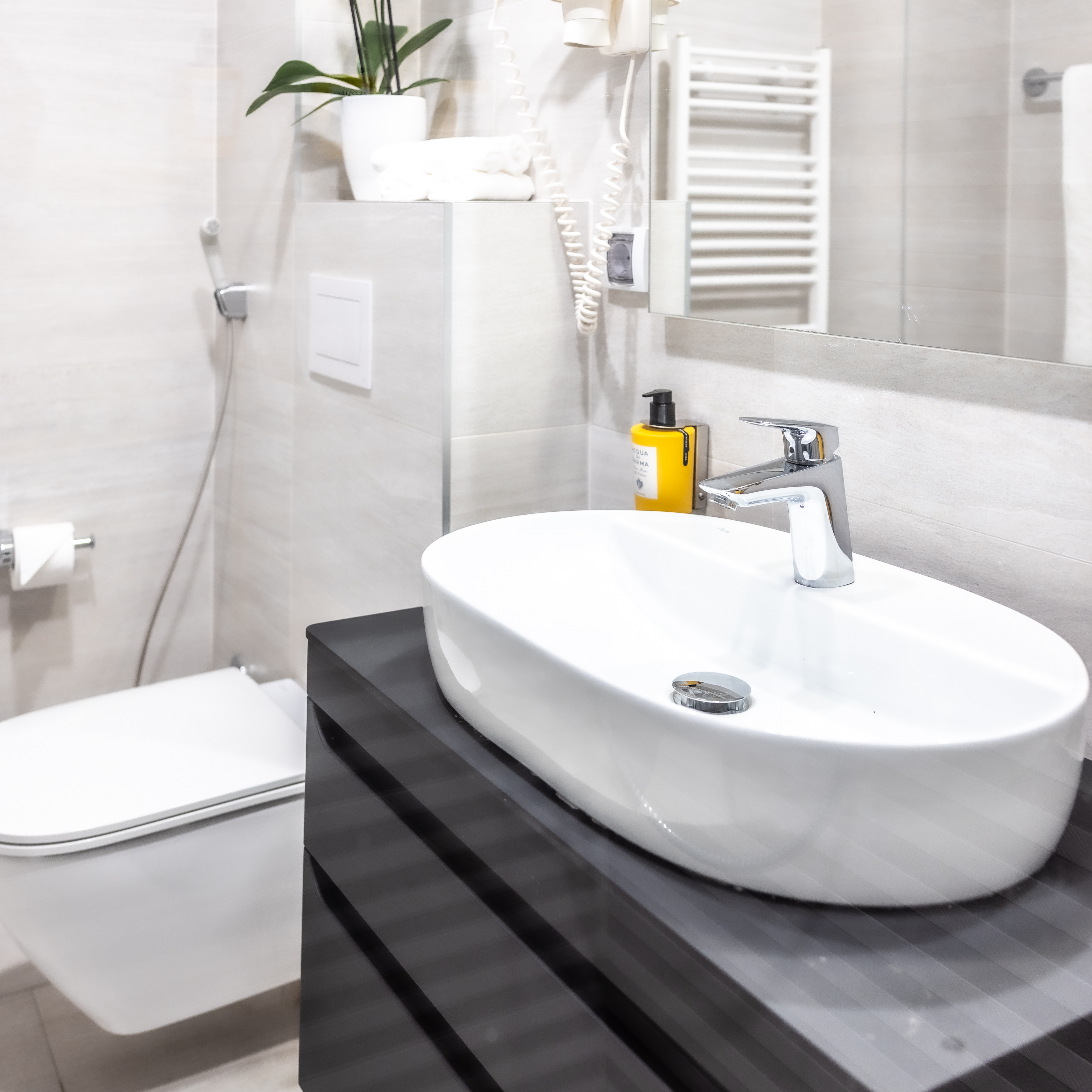 Single Superior King Bed