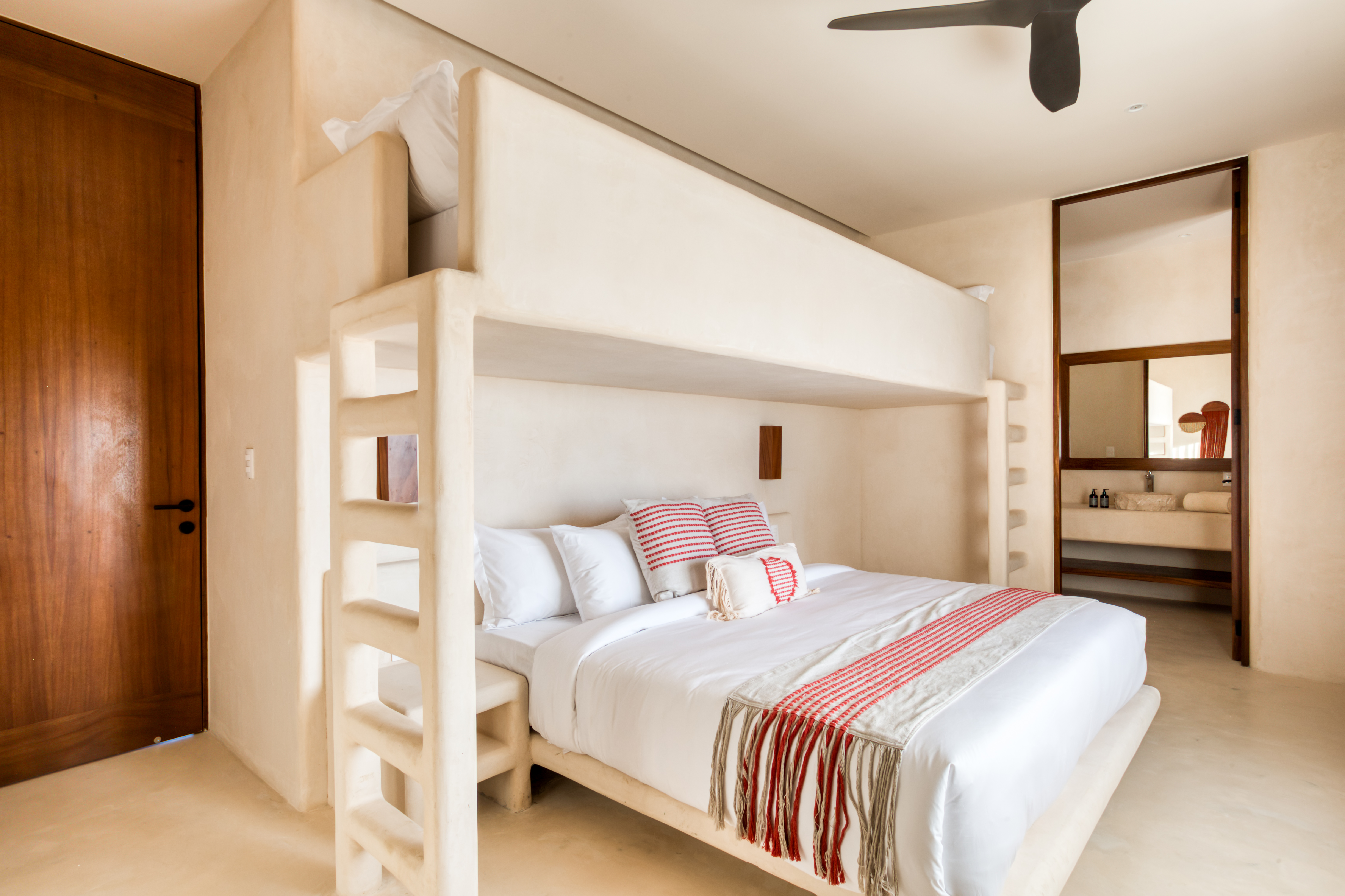 Villa Superior Partial Ocean View