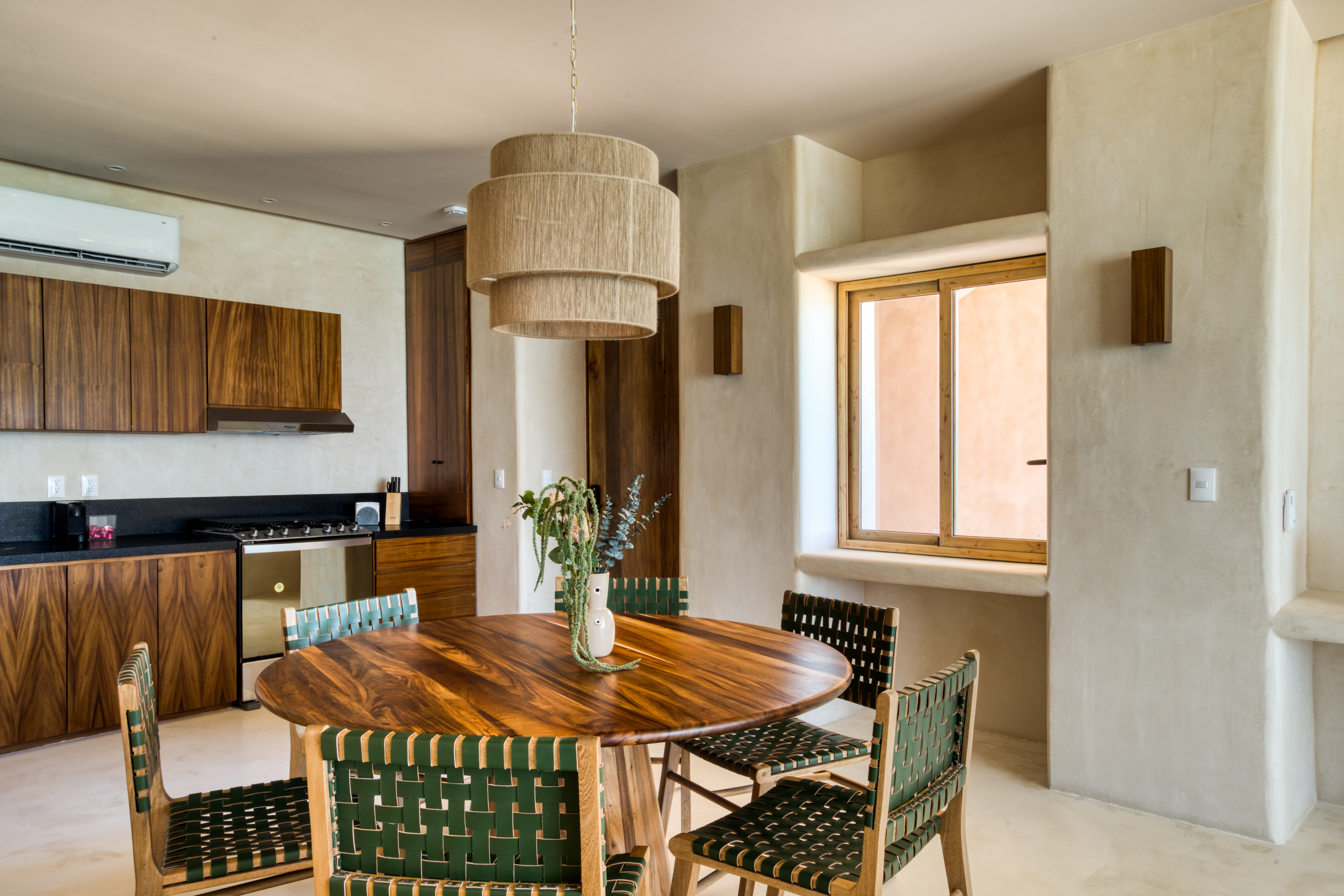 Villa Three Bedrooms with Air Conditioning