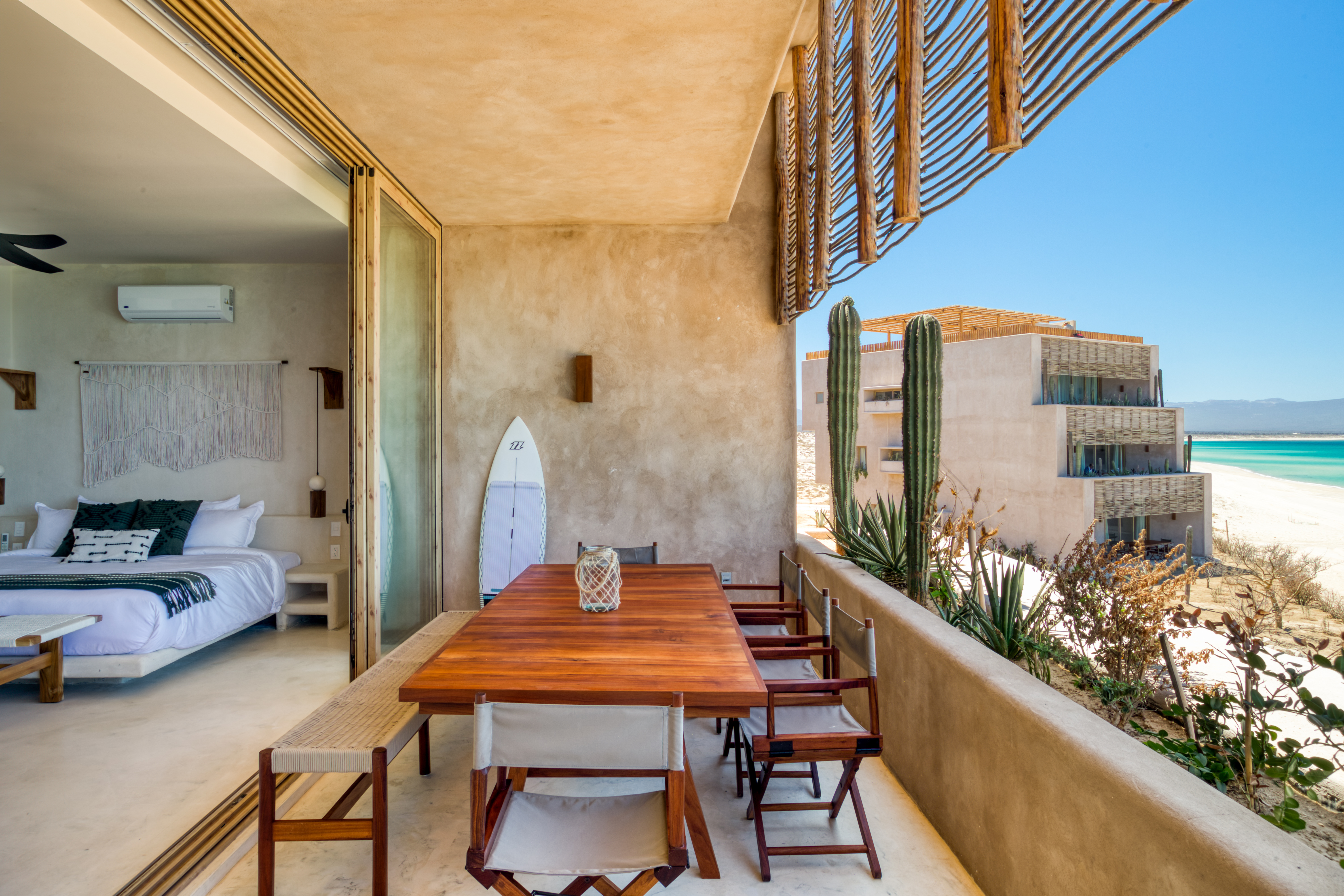 Villa Three Bedrooms Three Bathrooms