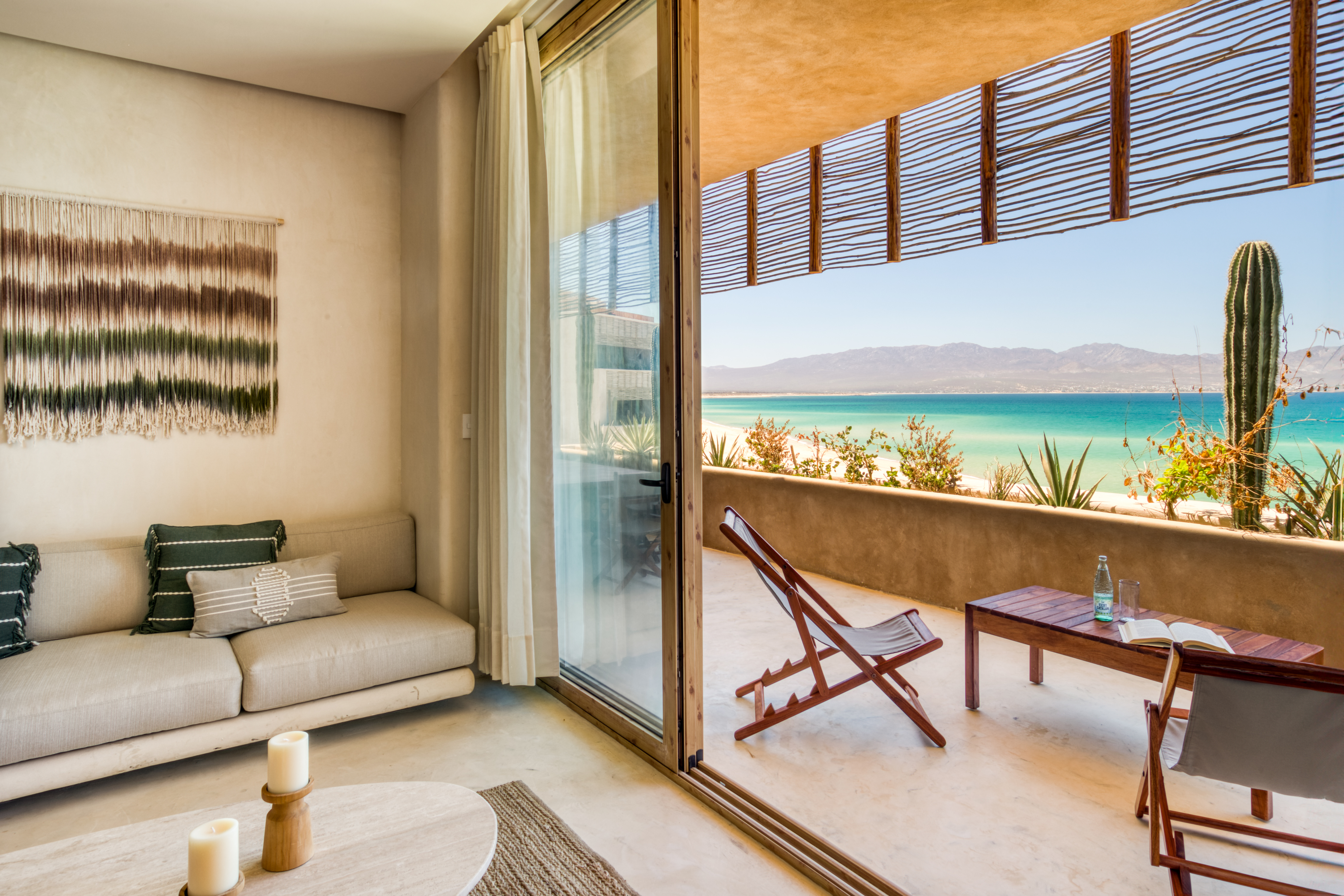 Villa Three Bedrooms Three Bathrooms