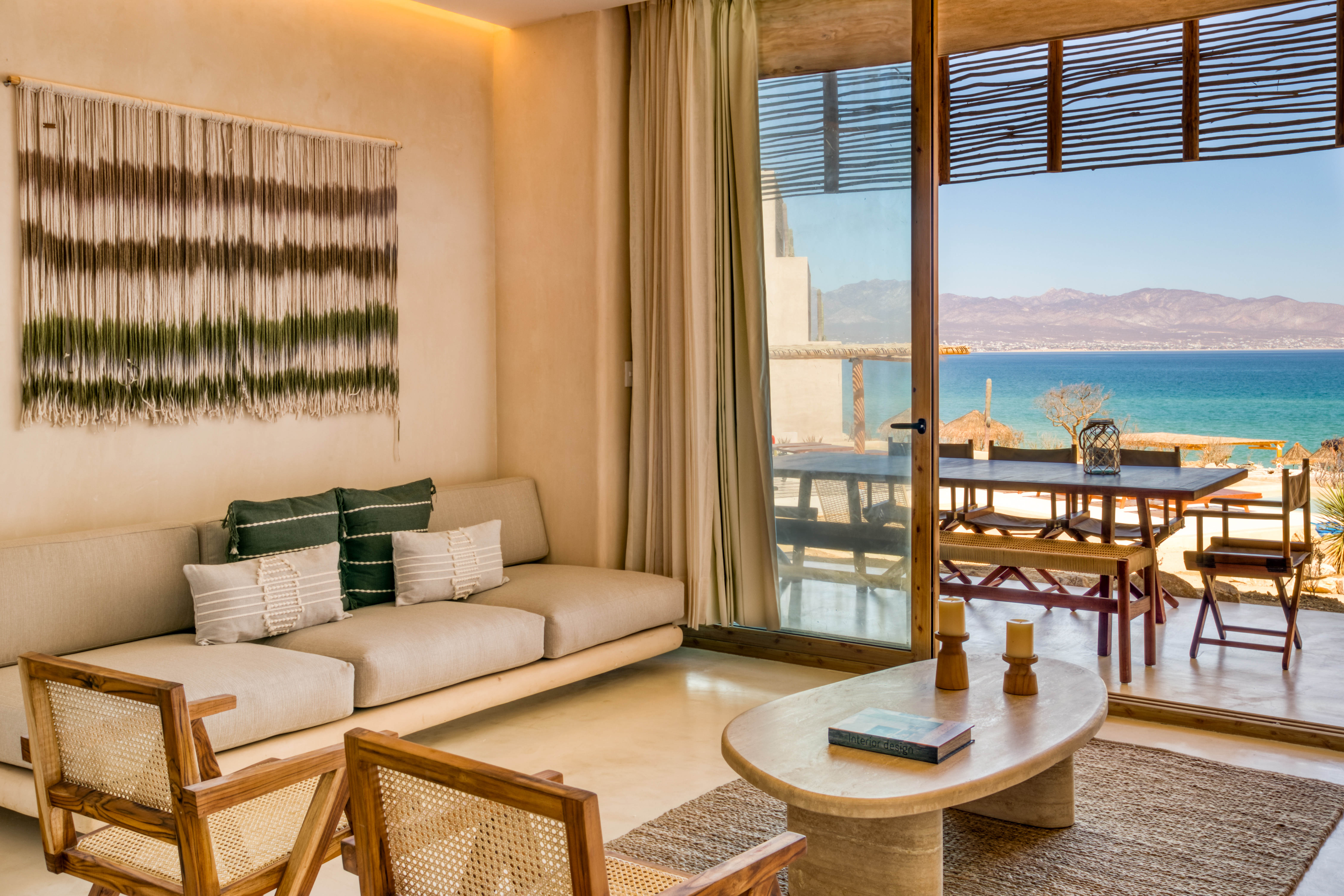 Villa Three Bedrooms with Air Conditioning