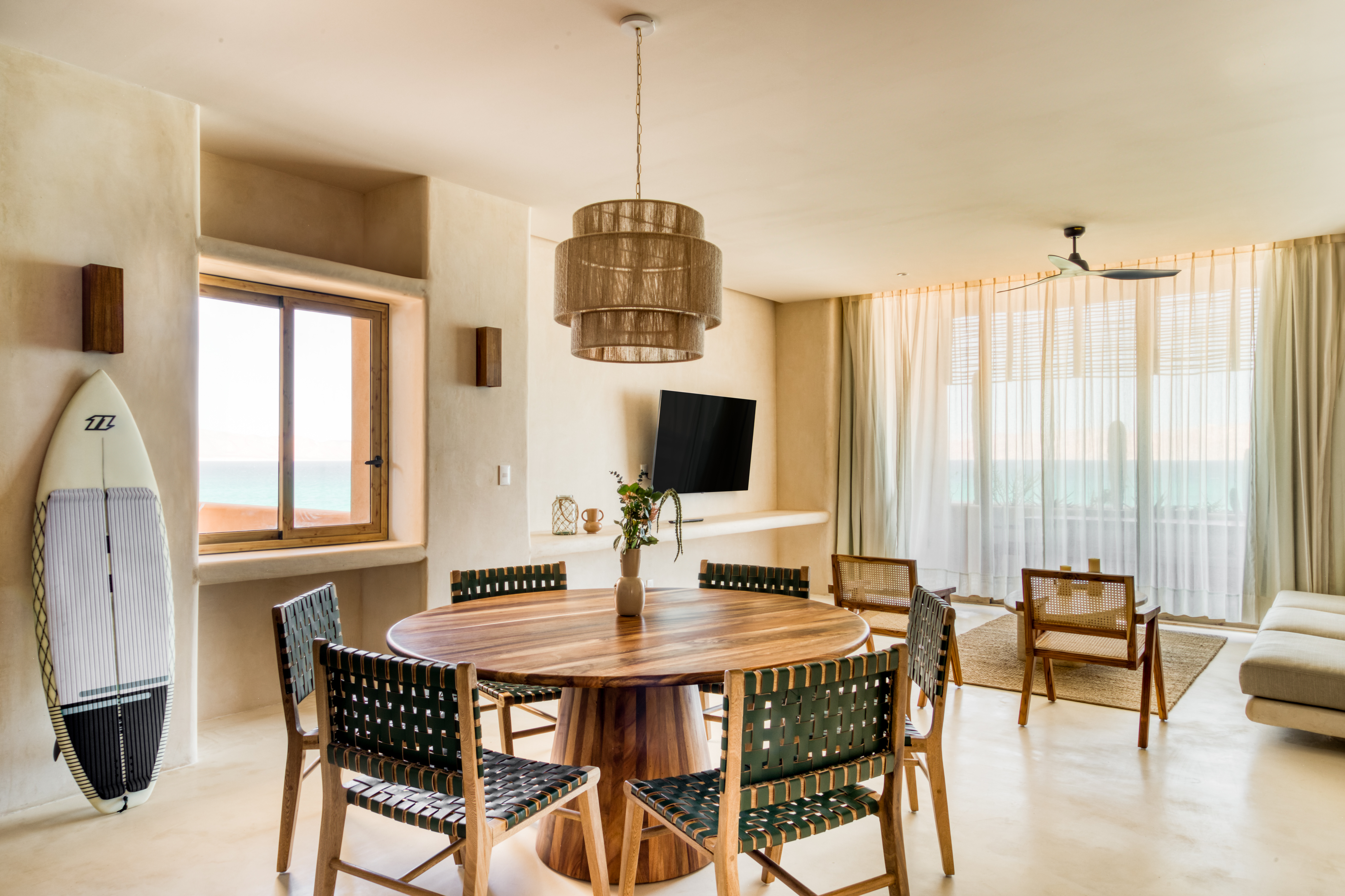 Villa Three Bedrooms Three Bathrooms