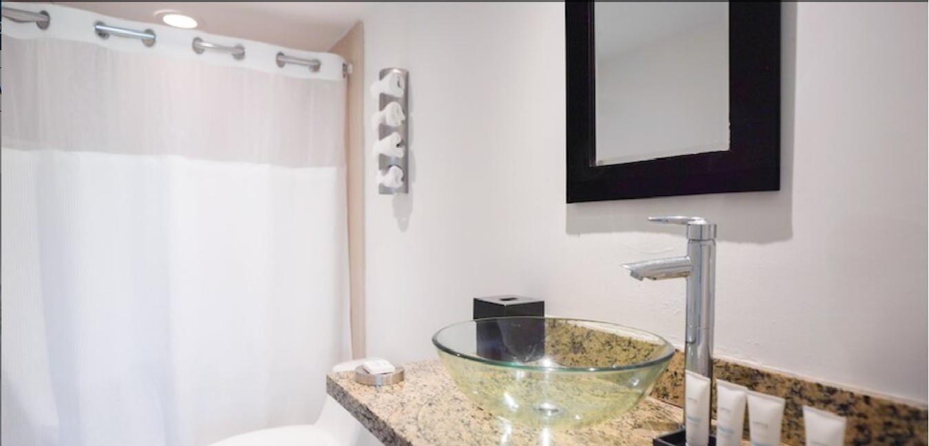 Studio King Size Bed