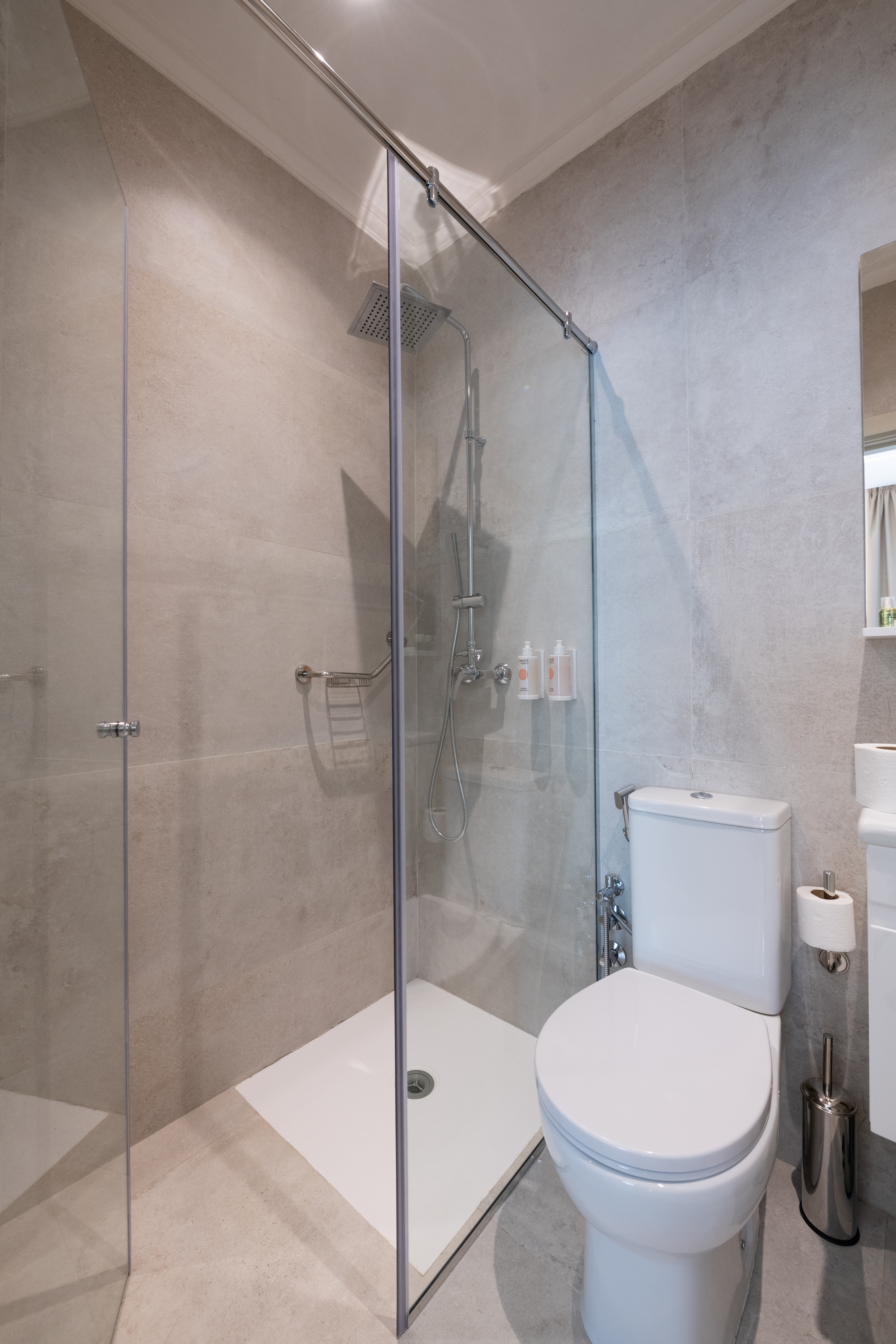 Double or Twin Deluxe Two Beds